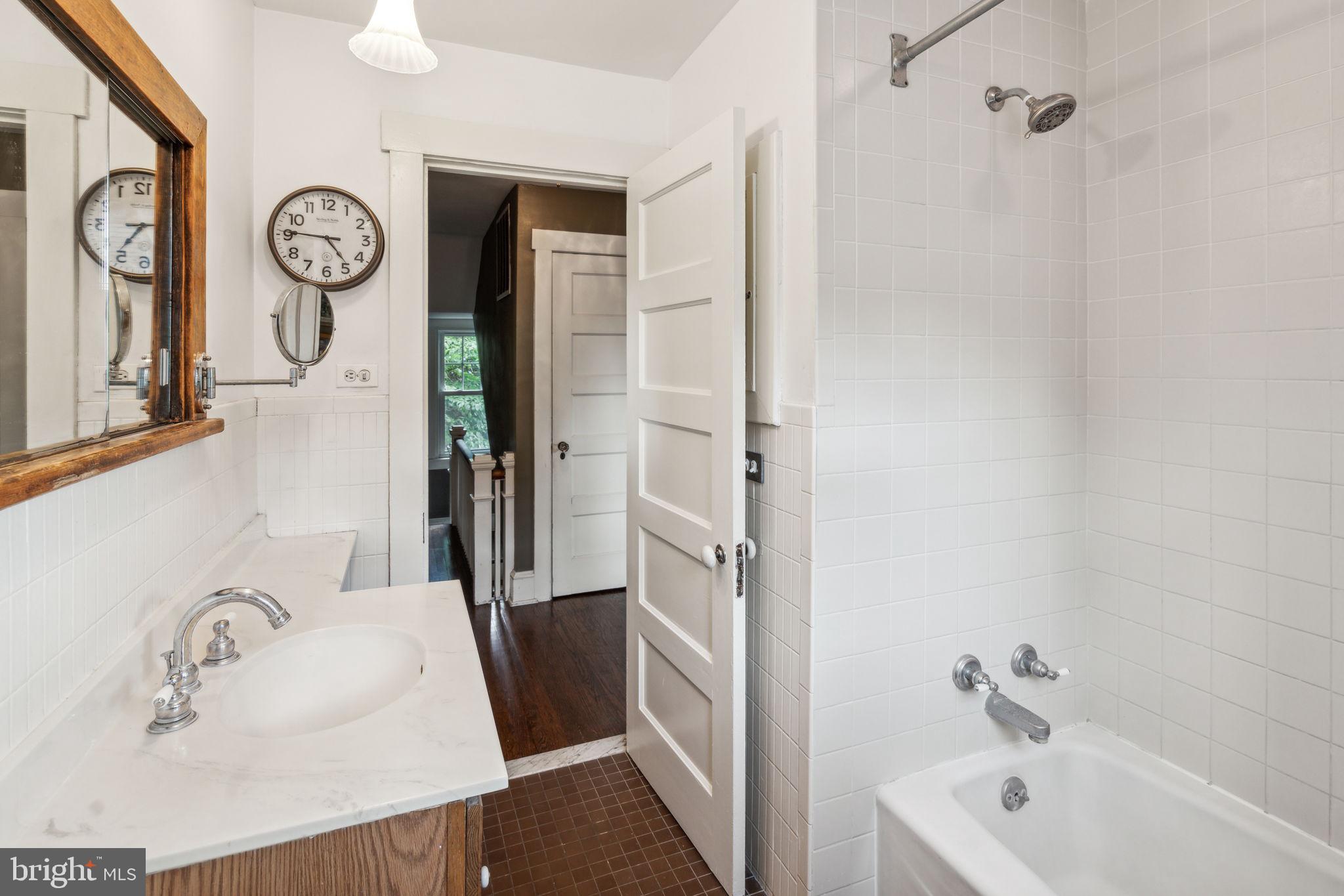 NARBERTH - Residential