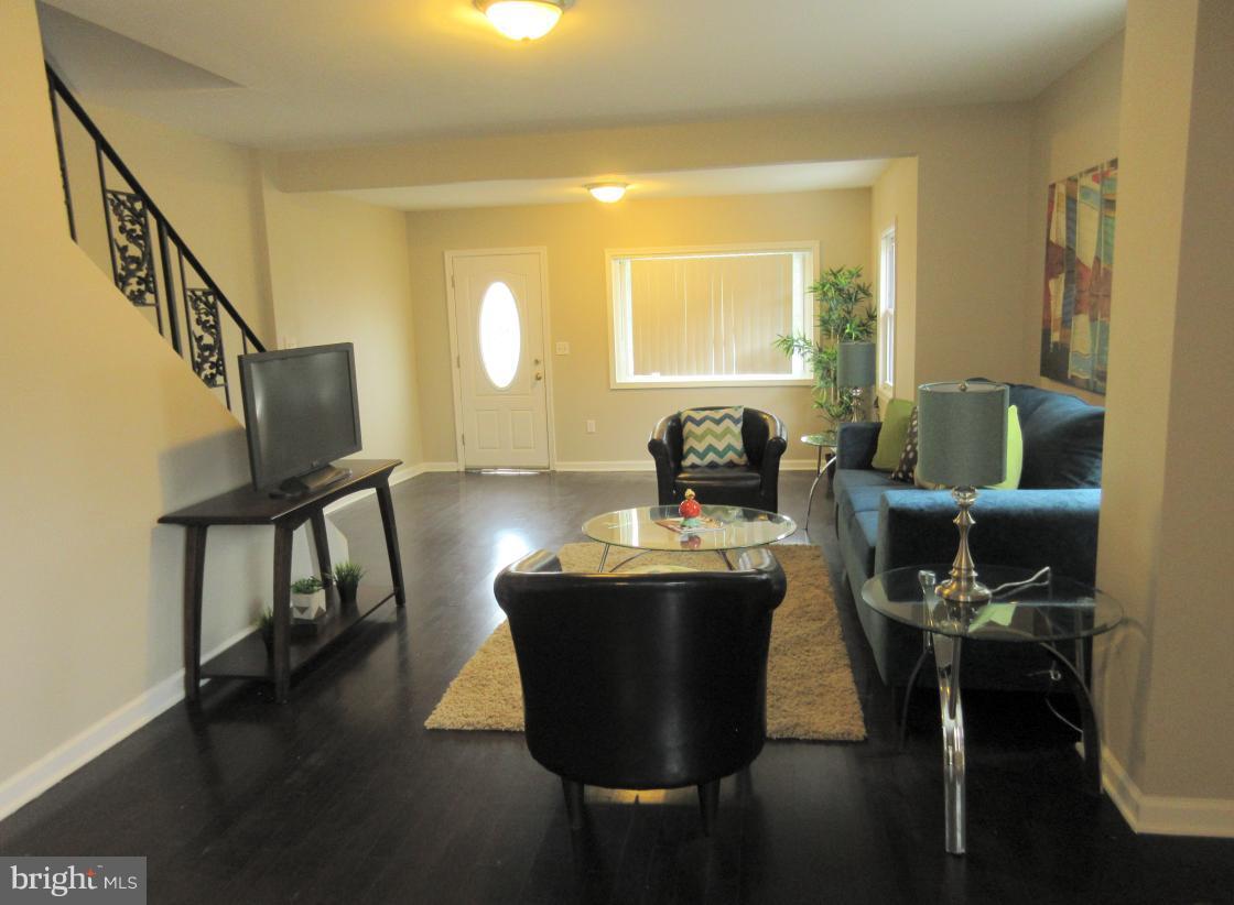 CHESAPEAKE TERRACE - Residential