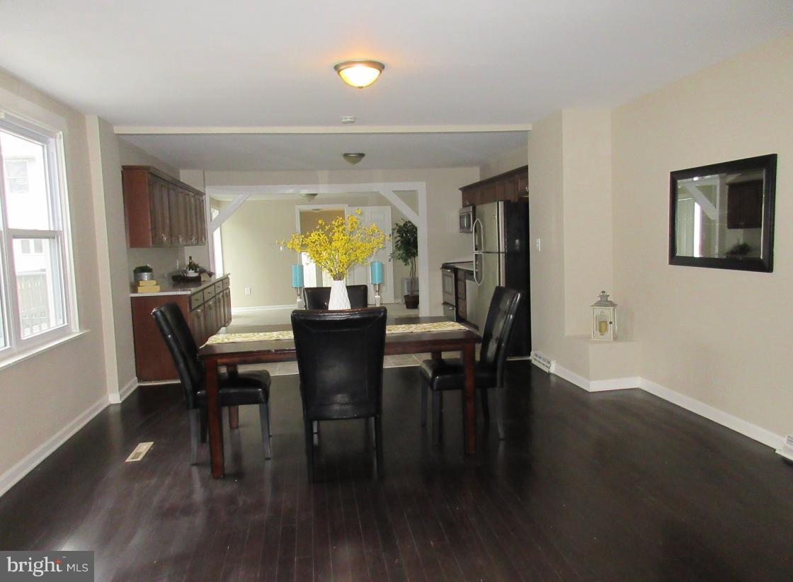 CHESAPEAKE TERRACE - Residential