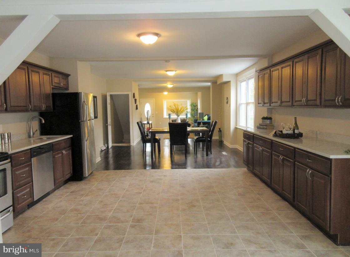 CHESAPEAKE TERRACE - Residential