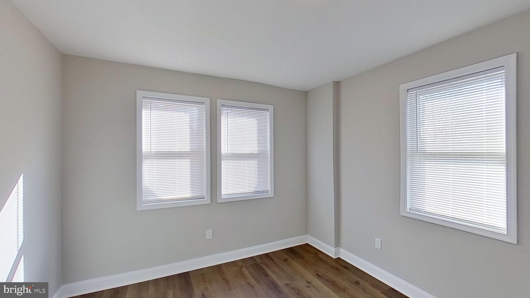 DOLFIELD - Residential Lease