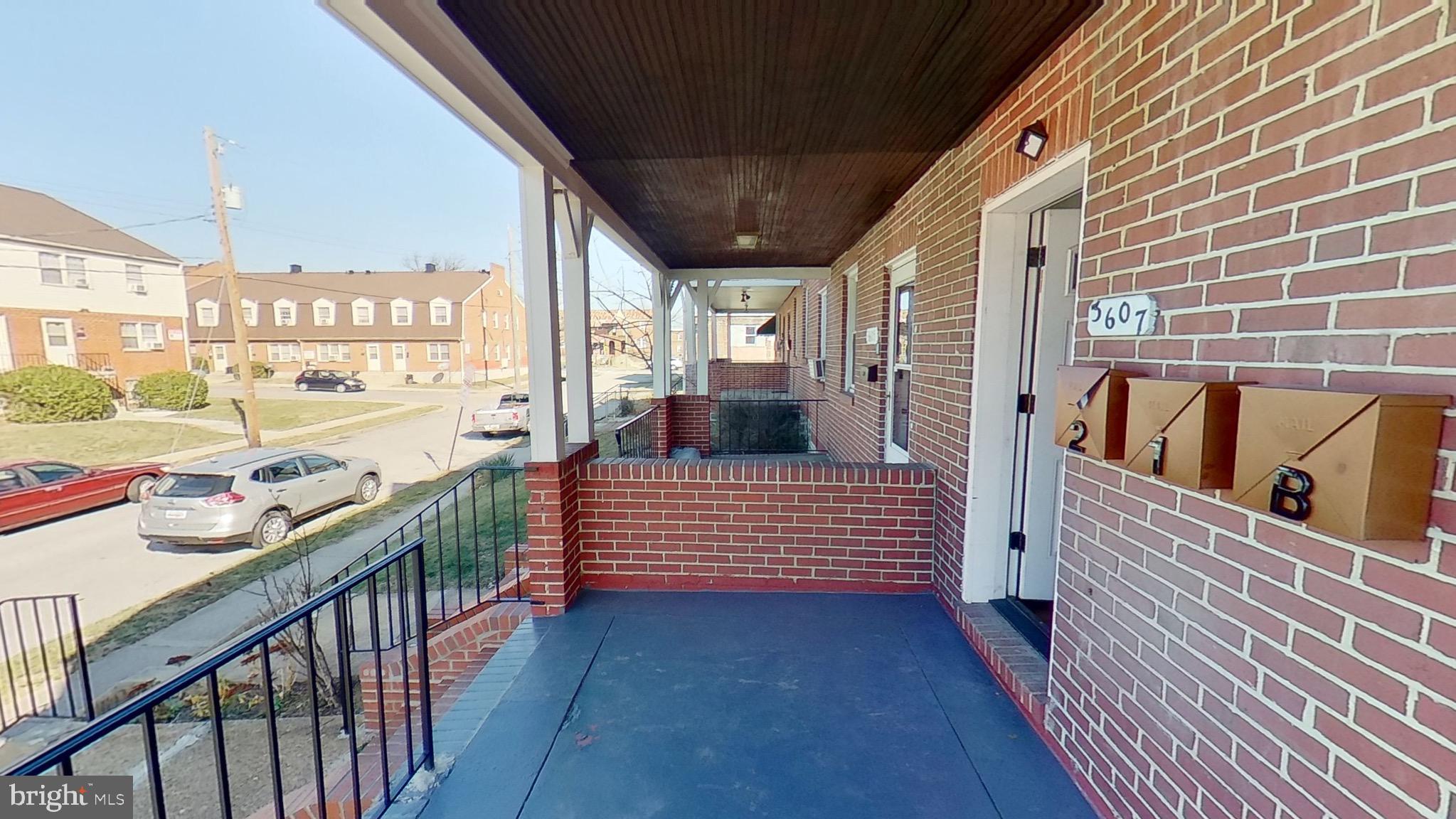 DOLFIELD - Residential Lease