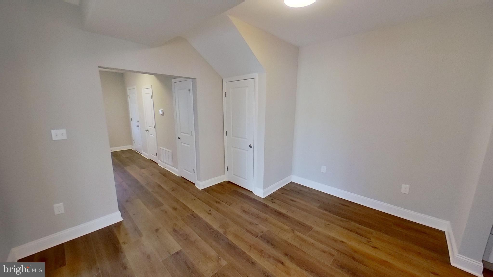 DOLFIELD - Residential Lease