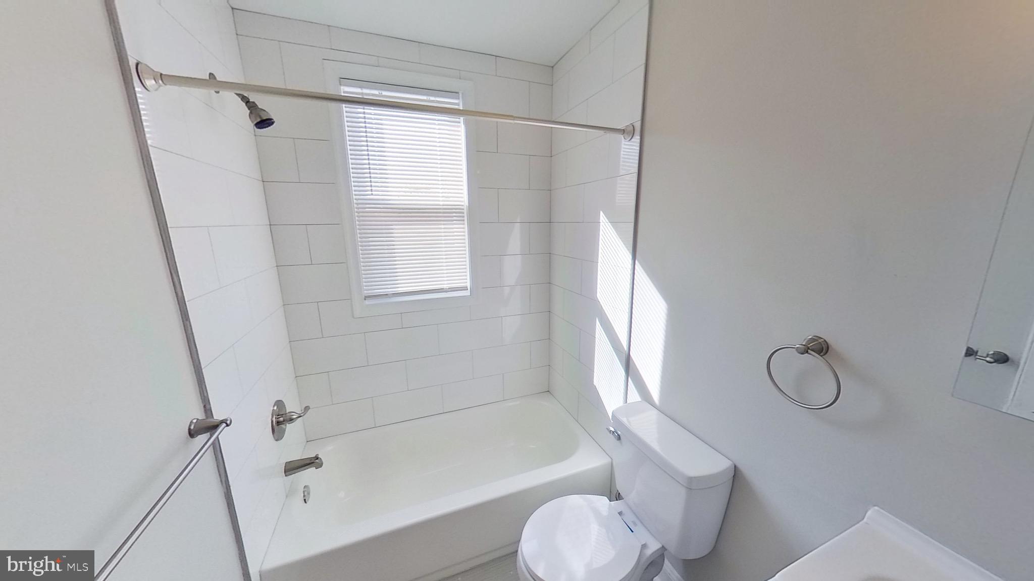 DOLFIELD - Residential Lease