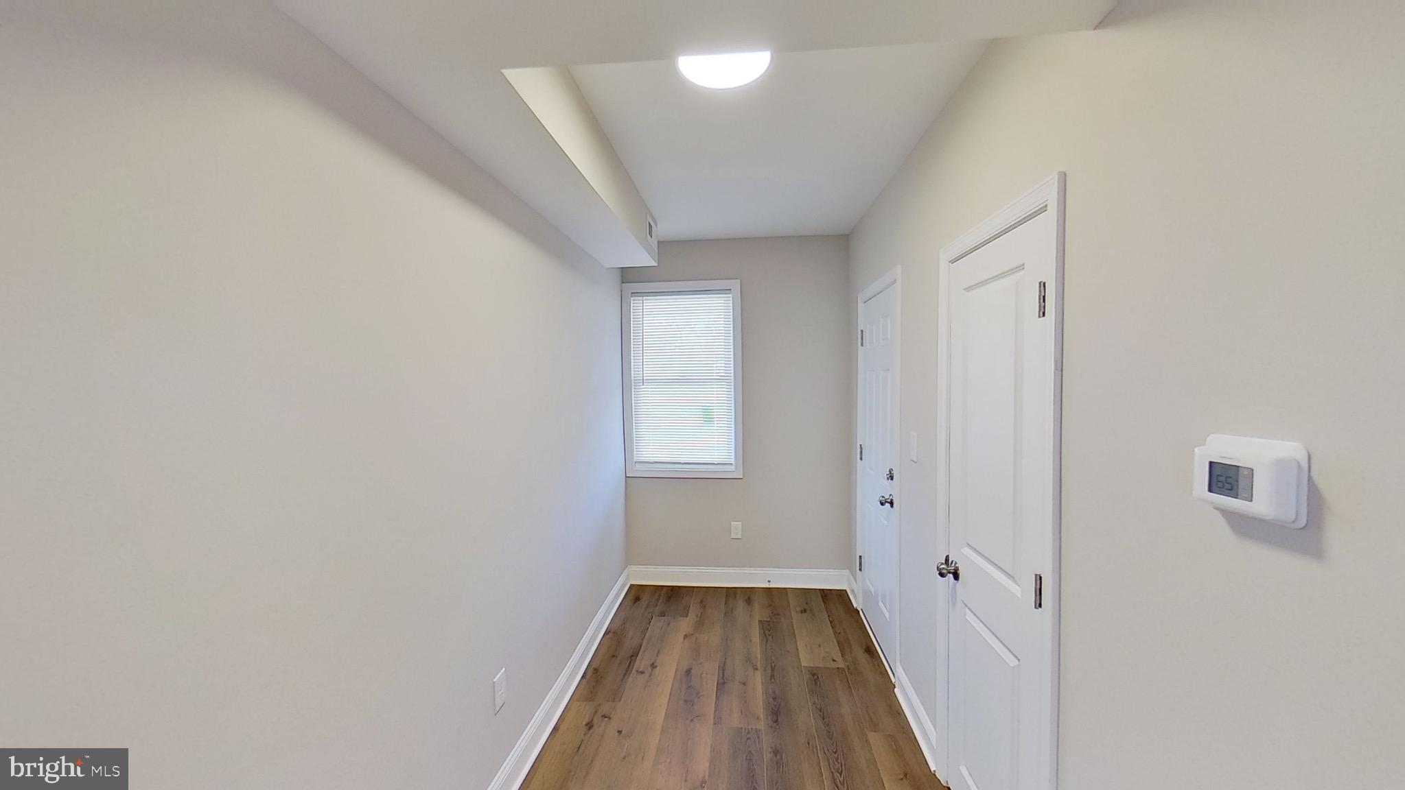 DOLFIELD - Residential Lease