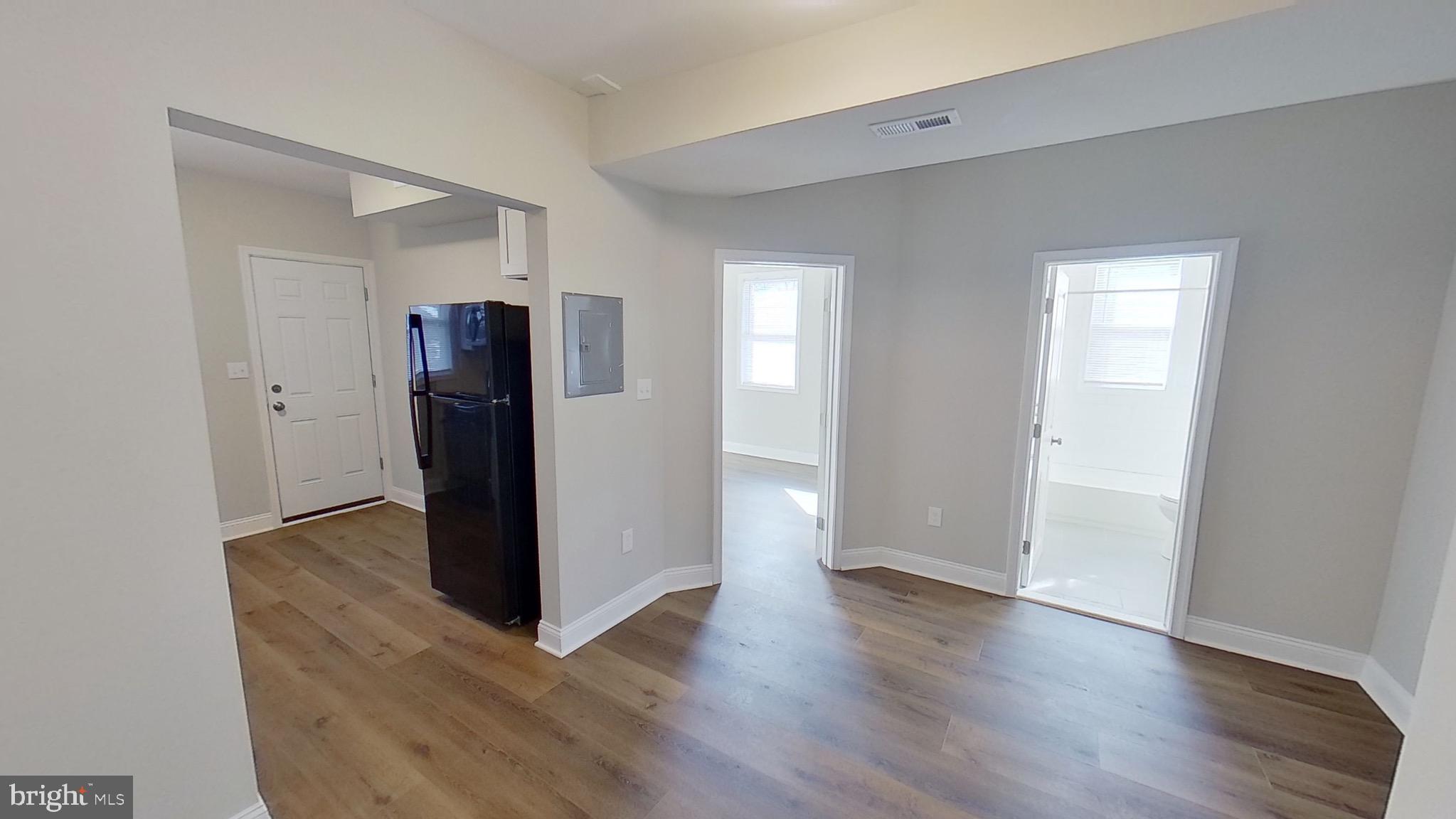 DOLFIELD - Residential Lease