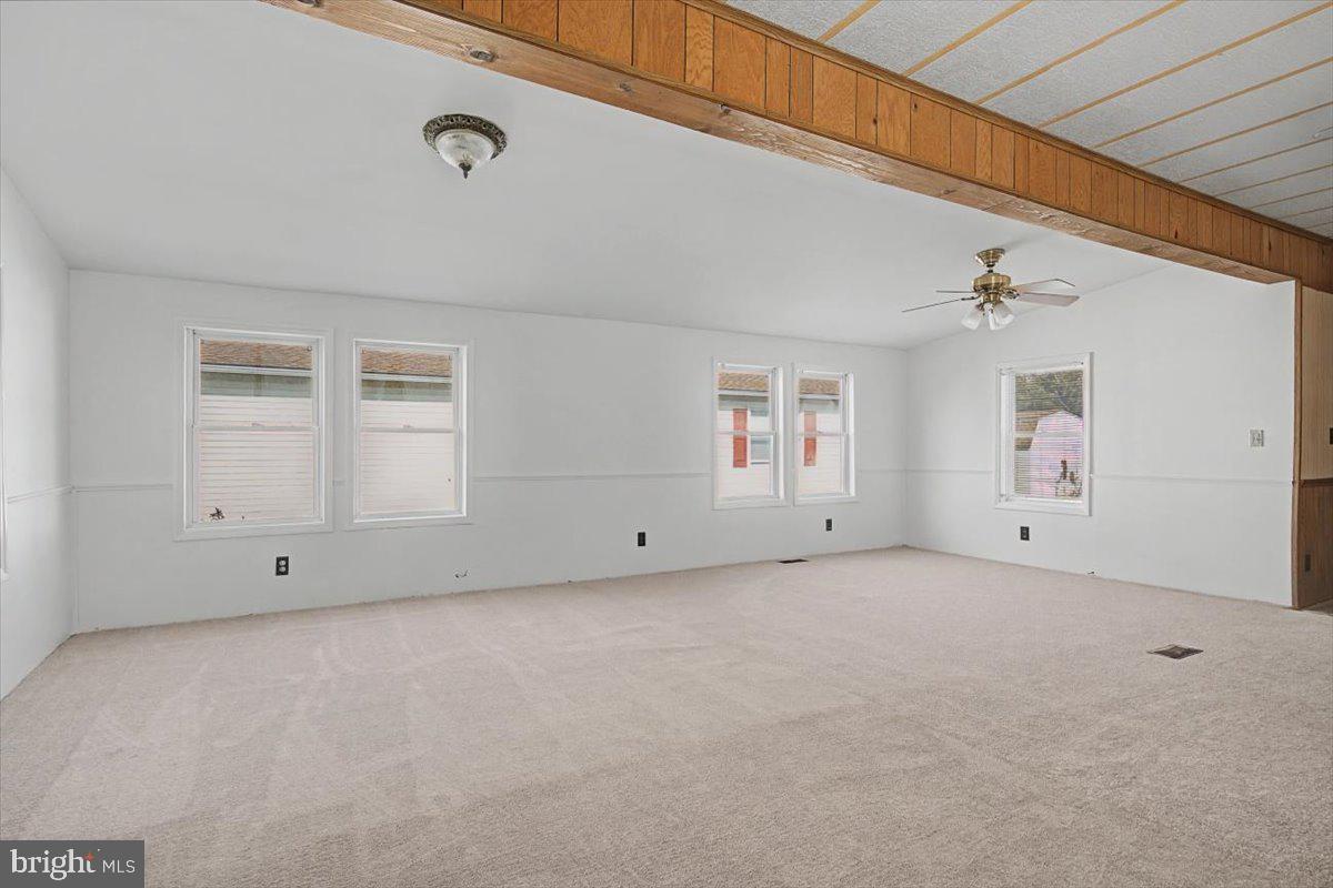 MURRAY MANOR - Residential