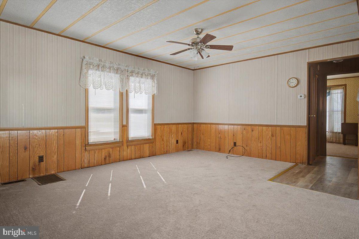 MURRAY MANOR - Residential