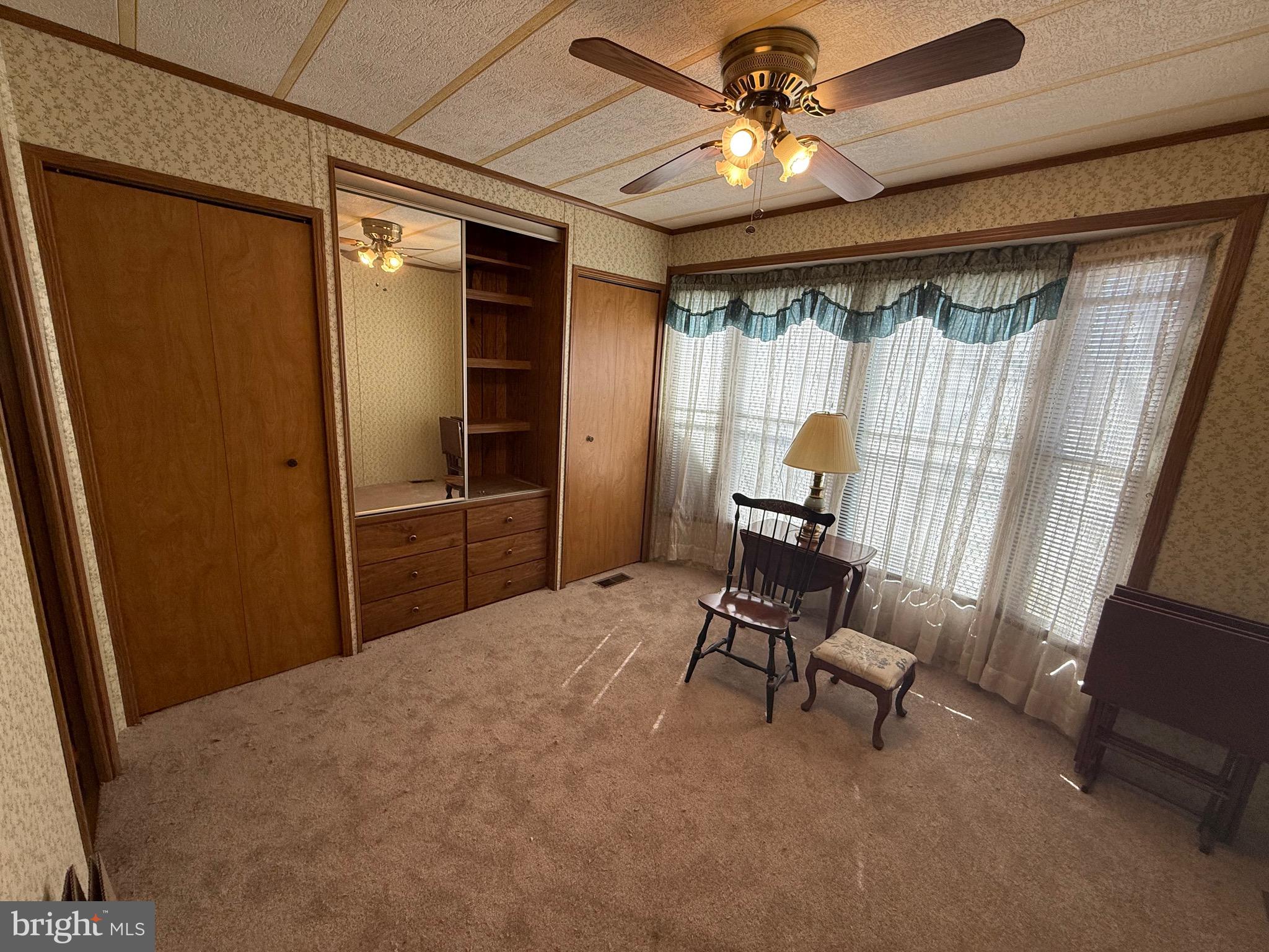 MURRAY MANOR - Residential