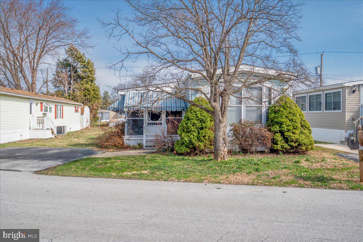 MURRAY MANOR - Residential