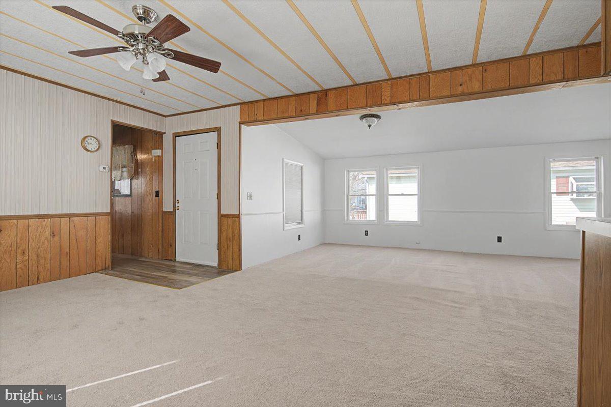 MURRAY MANOR - Residential