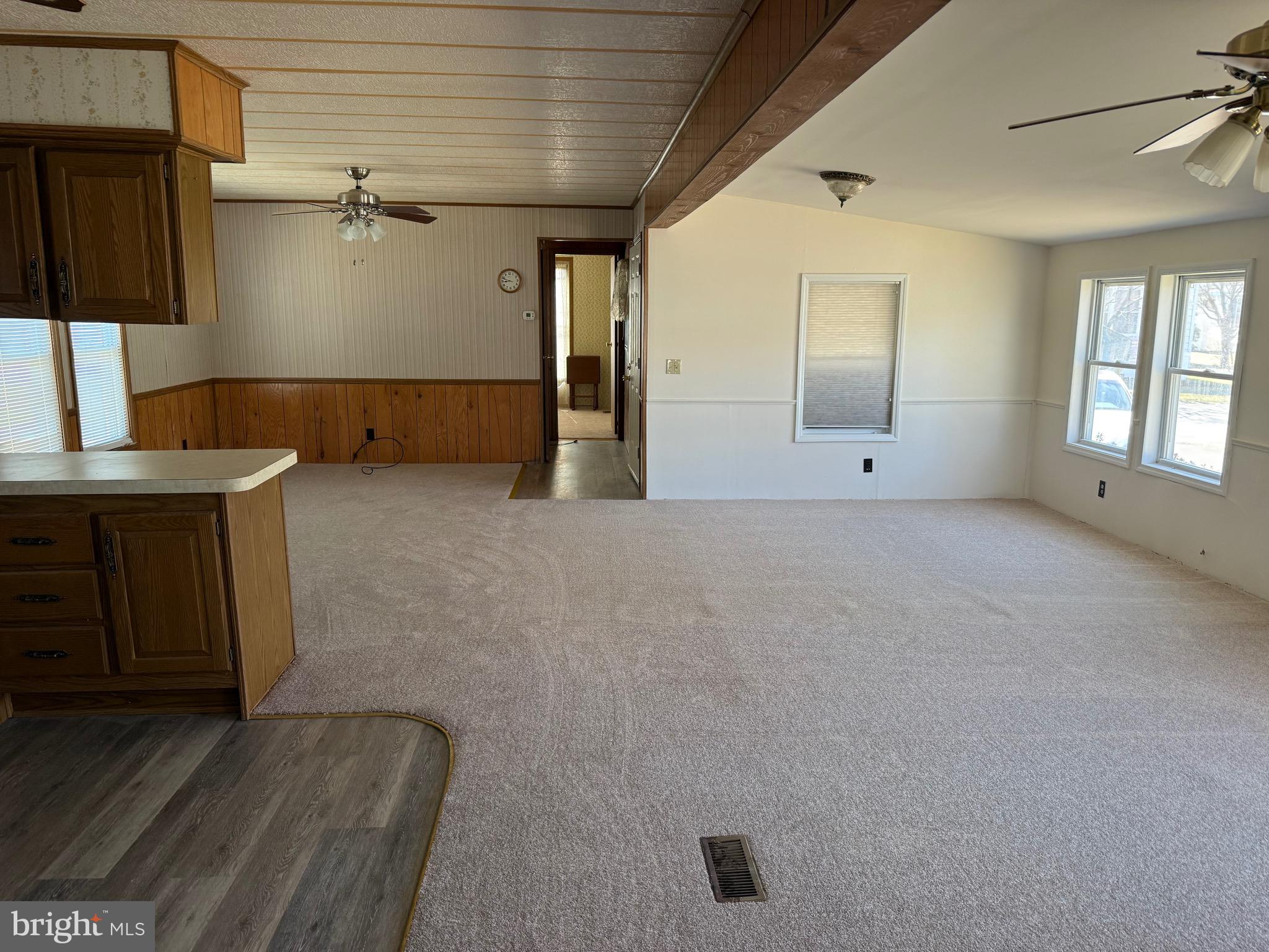 MURRAY MANOR - Residential