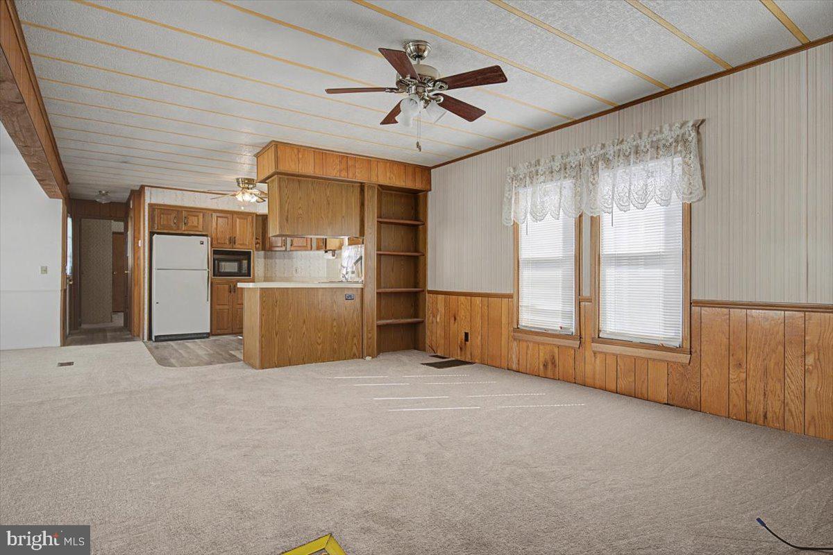 MURRAY MANOR - Residential