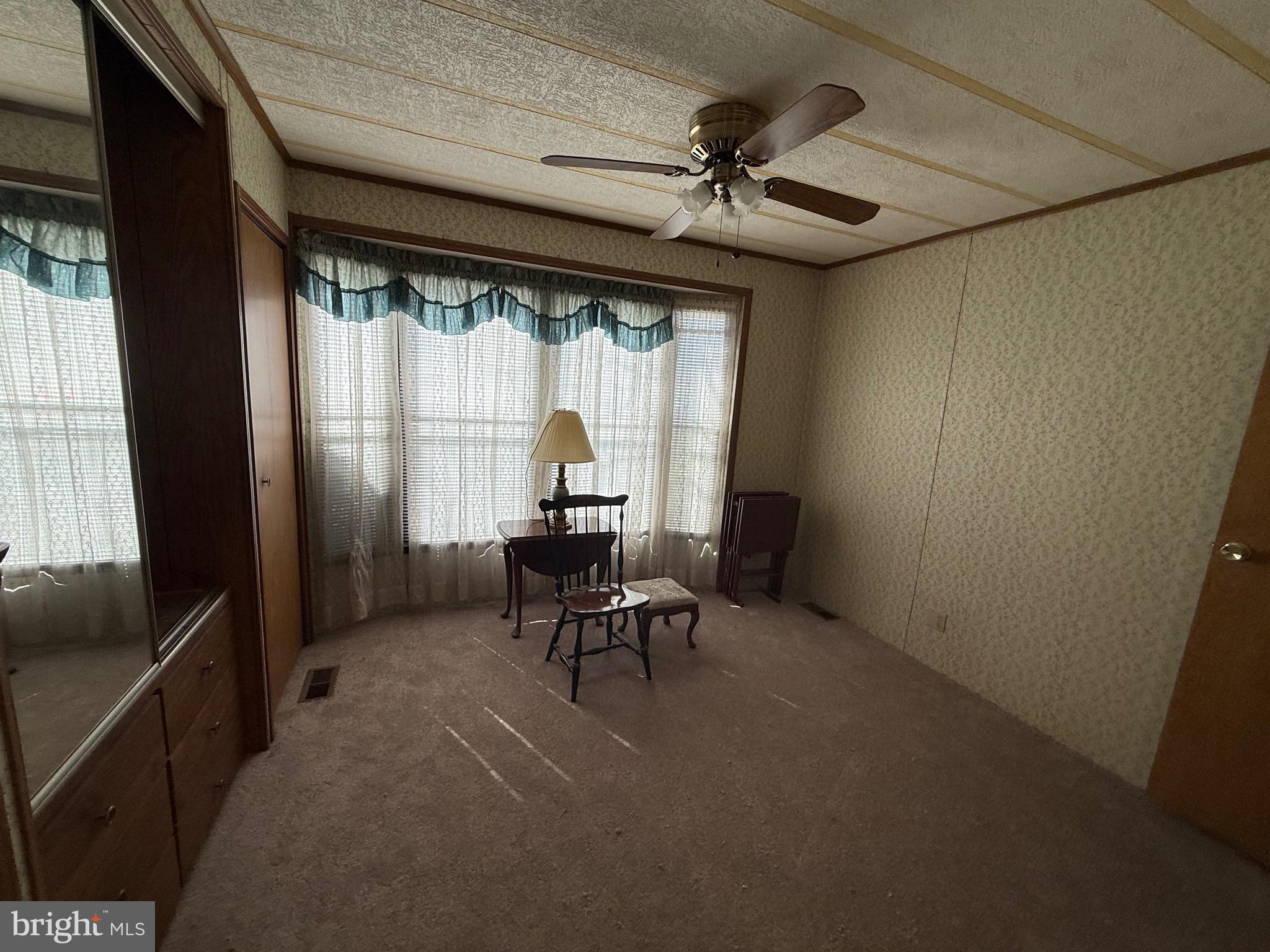 MURRAY MANOR - Residential