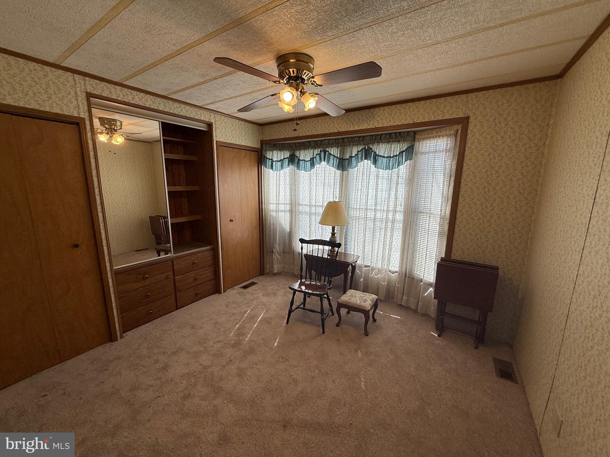 MURRAY MANOR - Residential