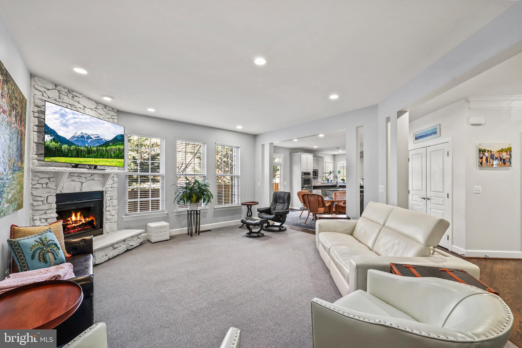 COURTYARDS AT FALLS GATE - Residential