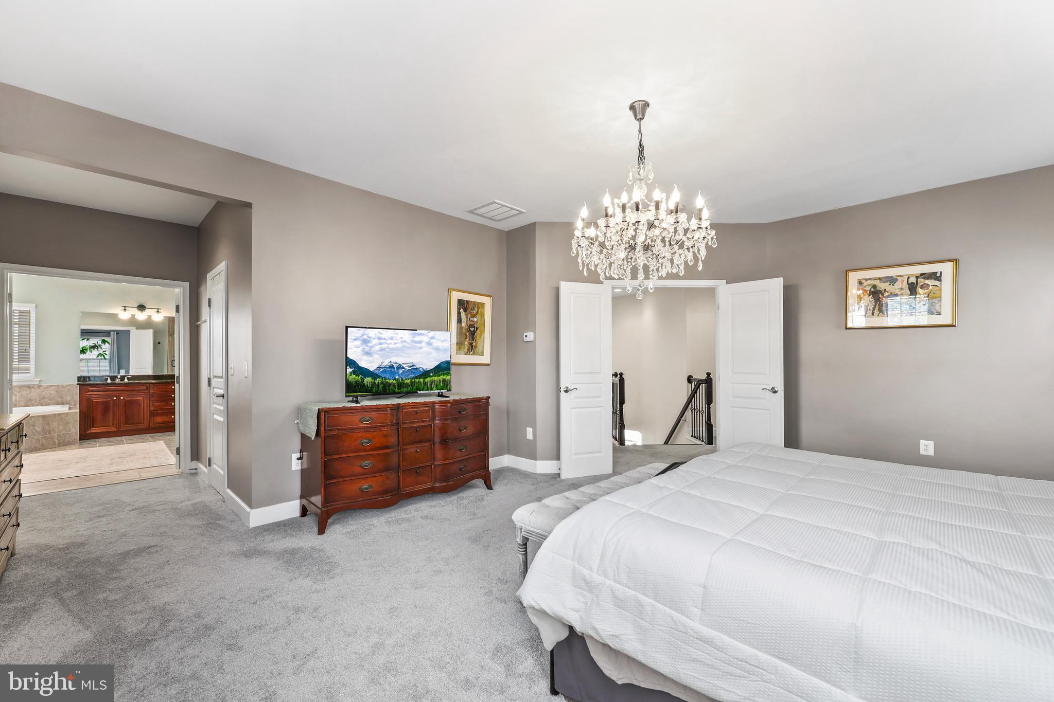 COURTYARDS AT FALLS GATE - Residential