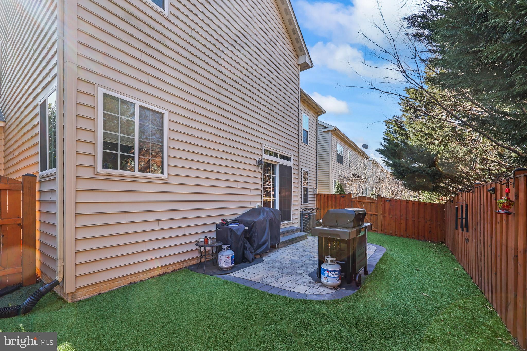 COURTYARDS AT FALLS GATE - Residential