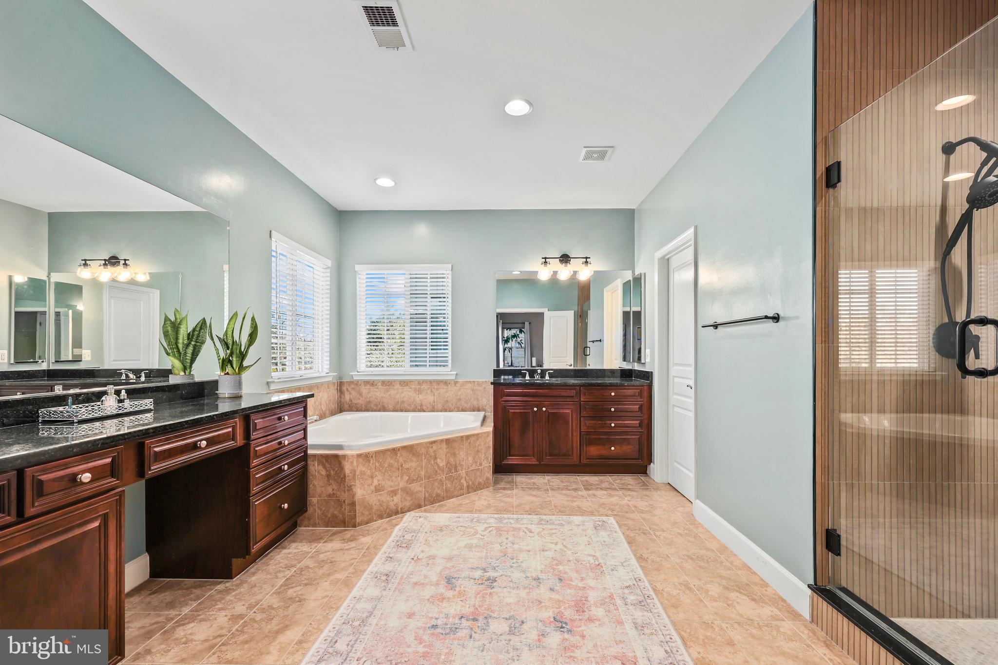 COURTYARDS AT FALLS GATE - Residential