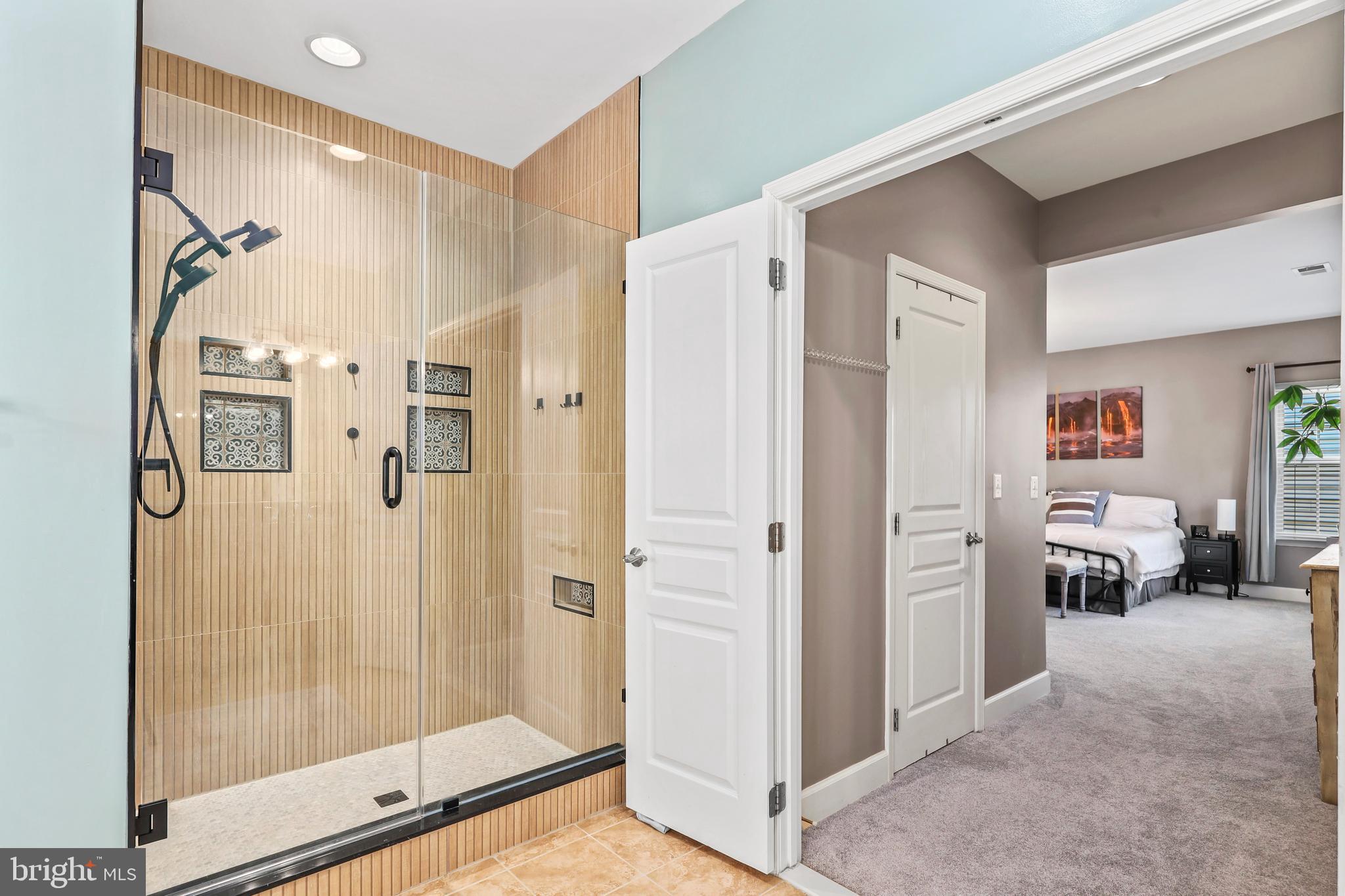 COURTYARDS AT FALLS GATE - Residential