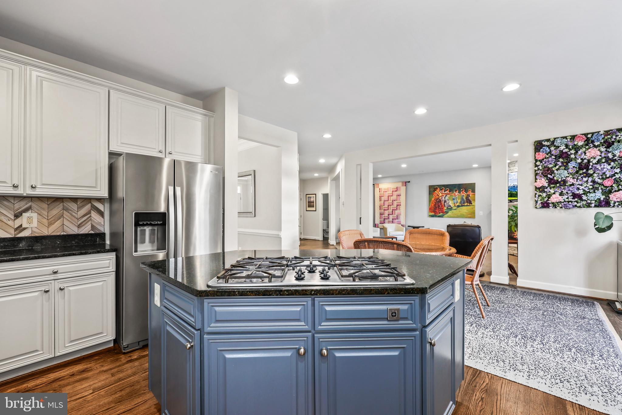 COURTYARDS AT FALLS GATE - Residential