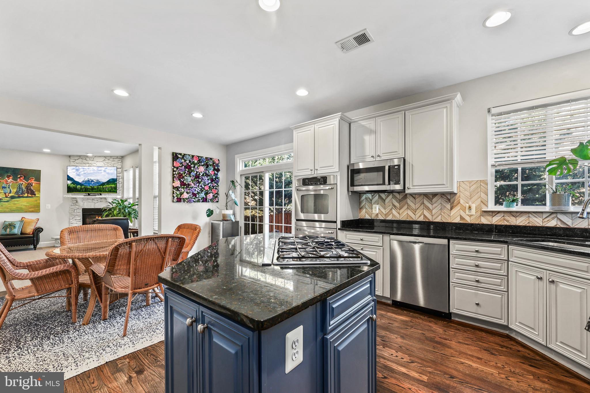 COURTYARDS AT FALLS GATE - Residential