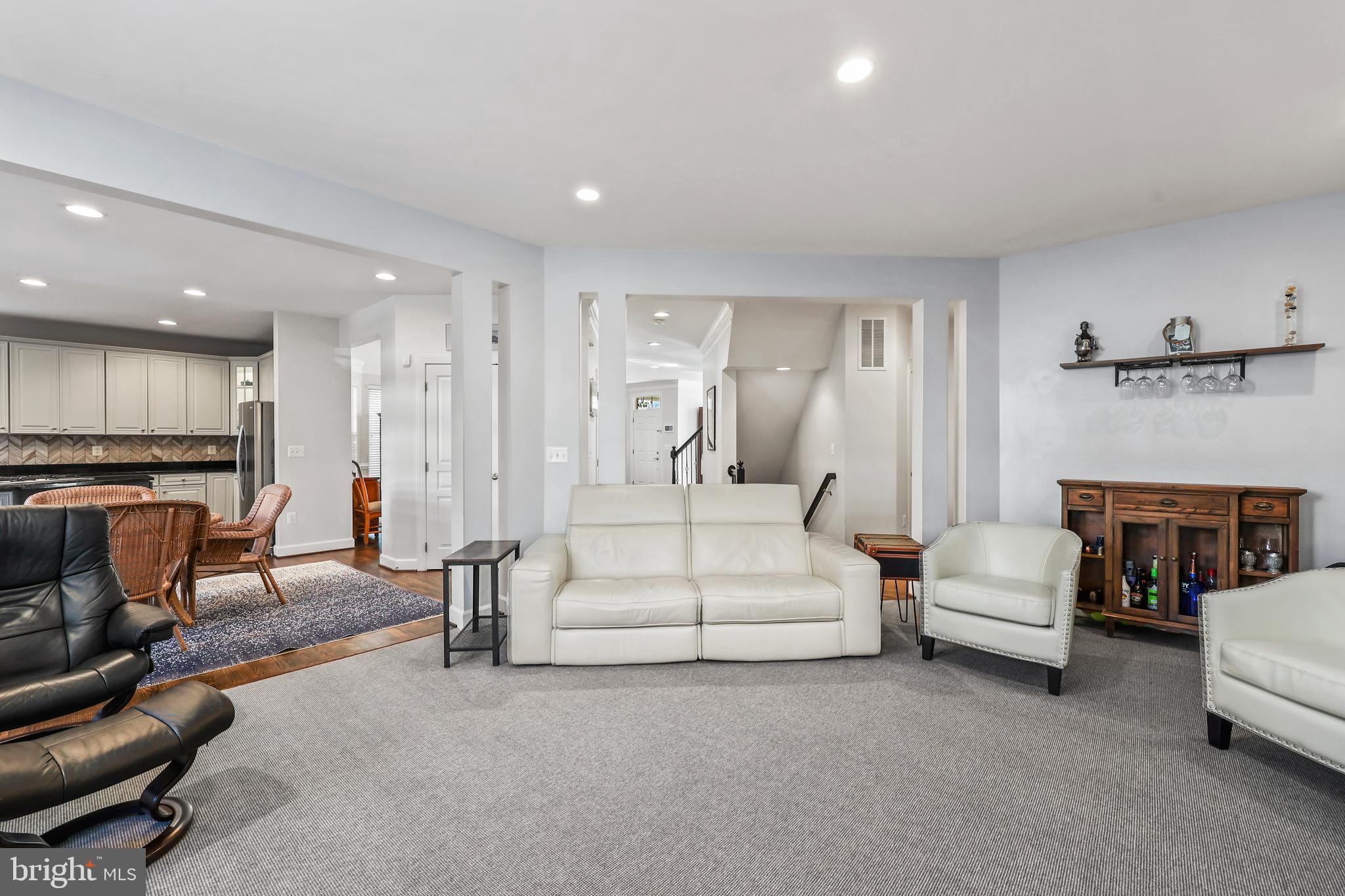 COURTYARDS AT FALLS GATE - Residential