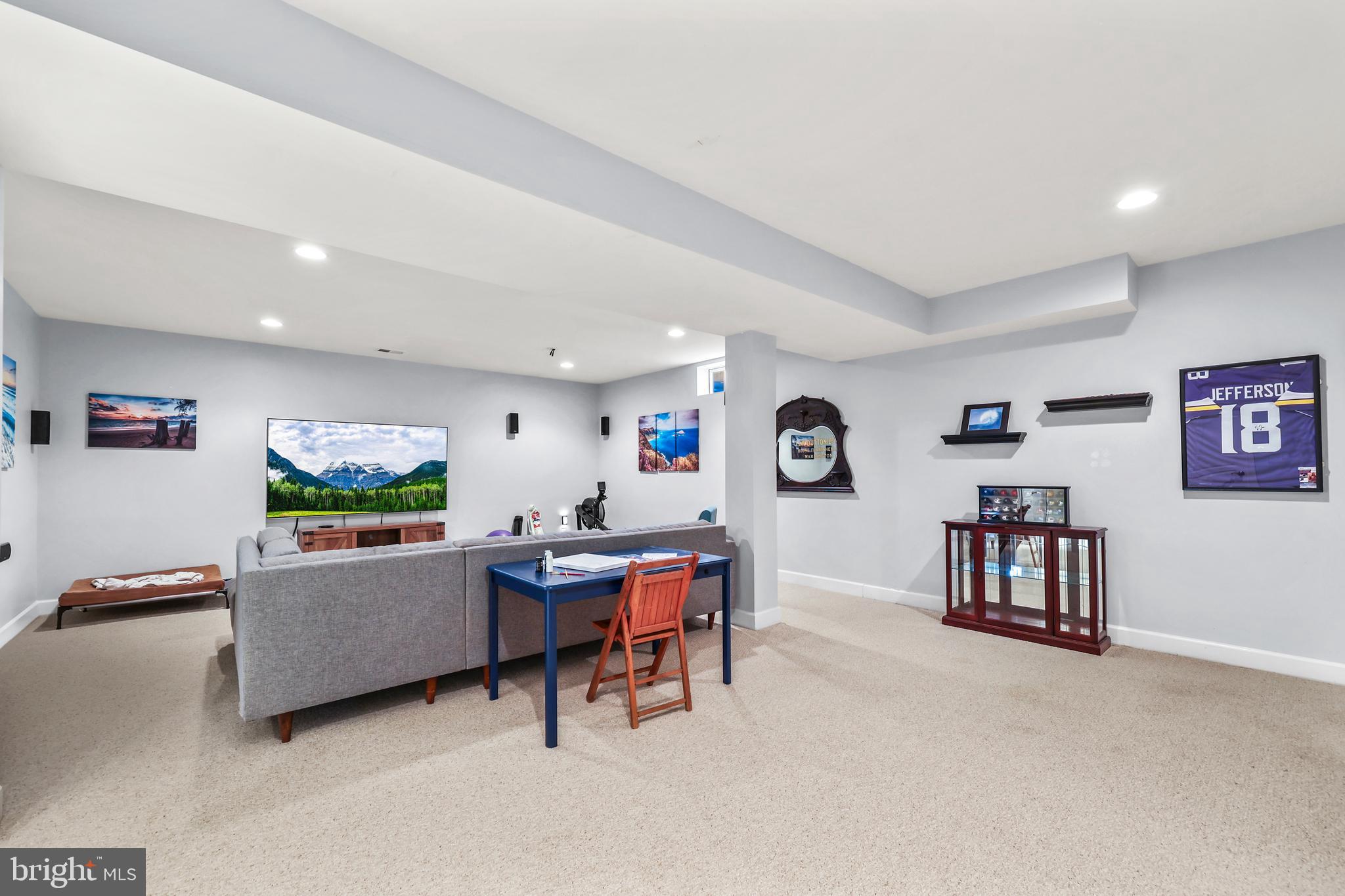 COURTYARDS AT FALLS GATE - Residential