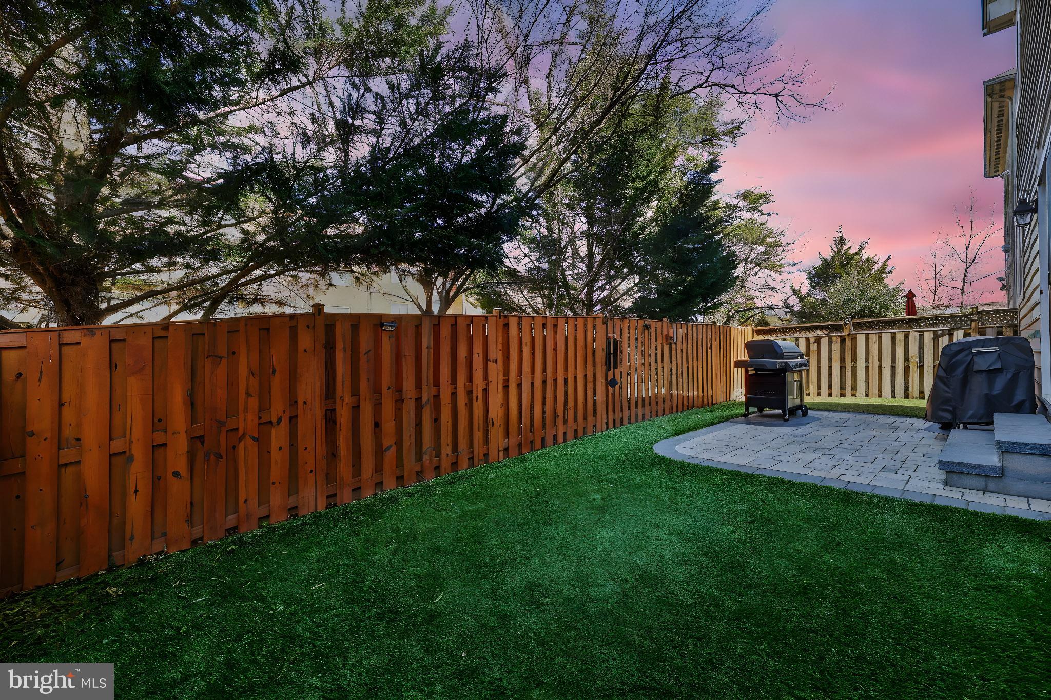 COURTYARDS AT FALLS GATE - Residential