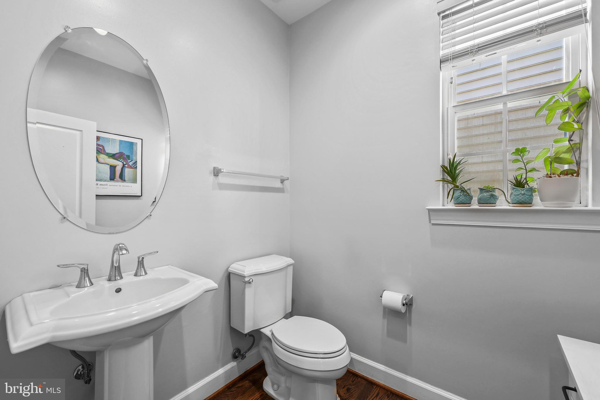 COURTYARDS AT FALLS GATE - Residential