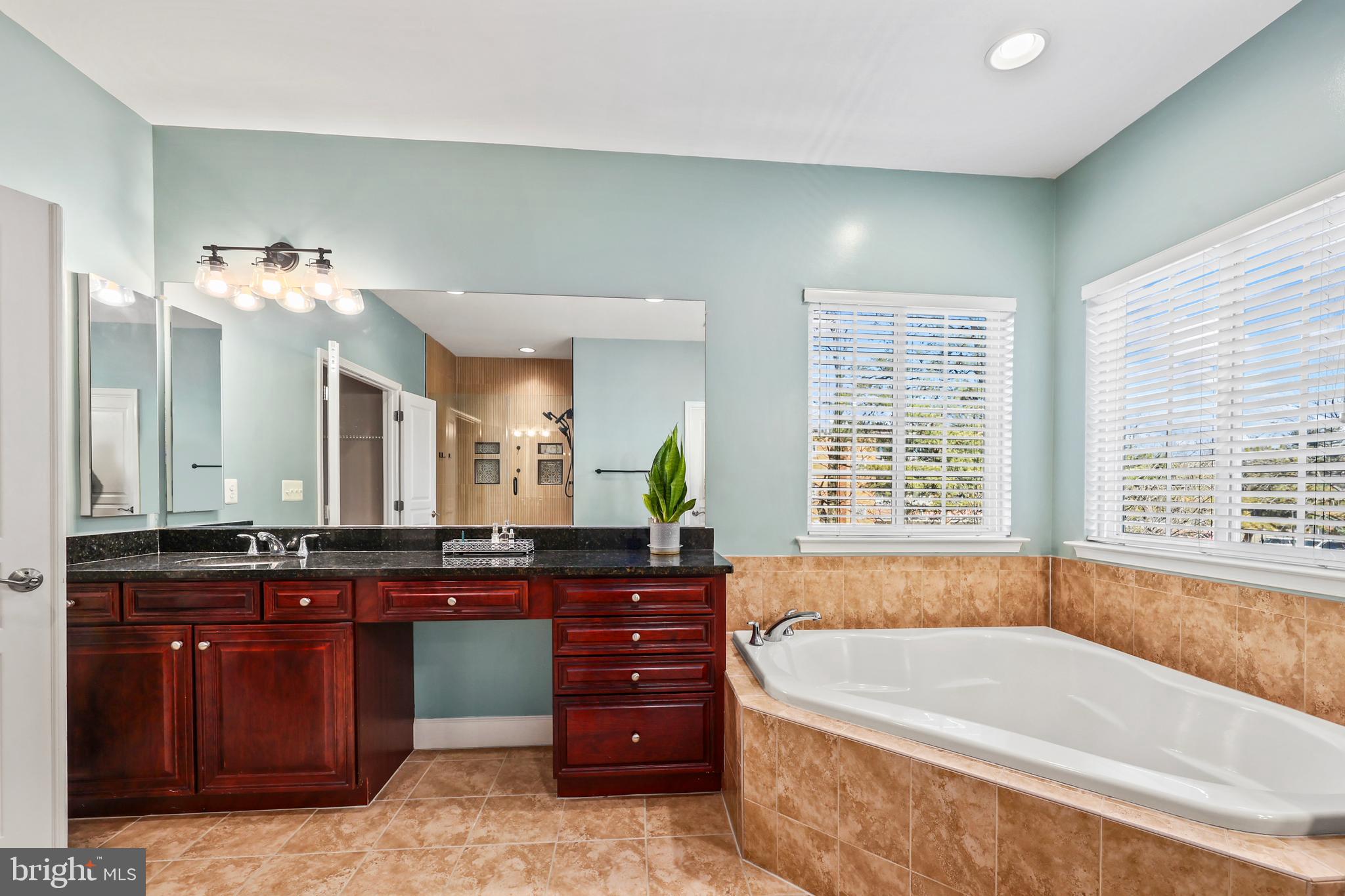 COURTYARDS AT FALLS GATE - Residential