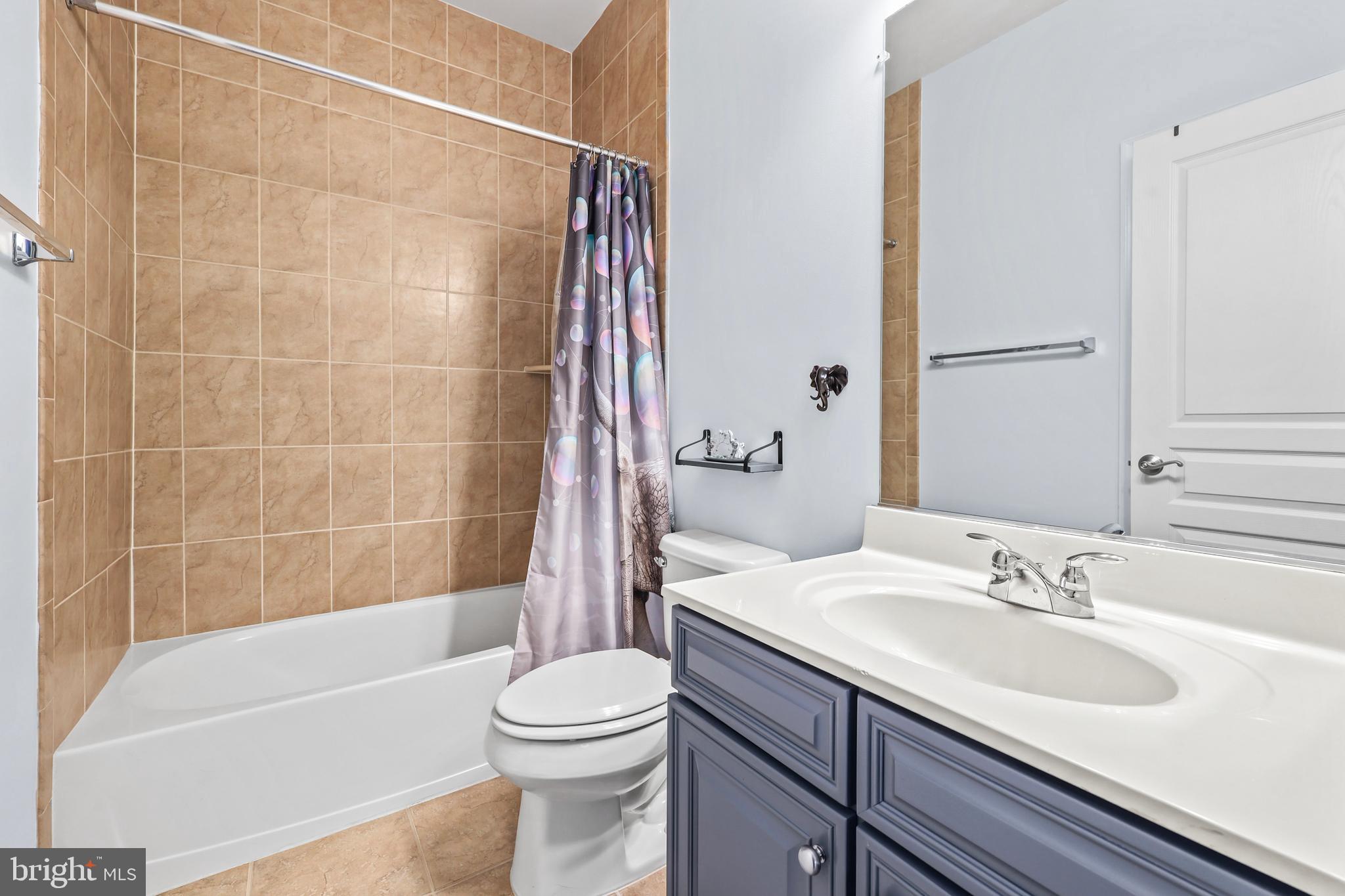 COURTYARDS AT FALLS GATE - Residential