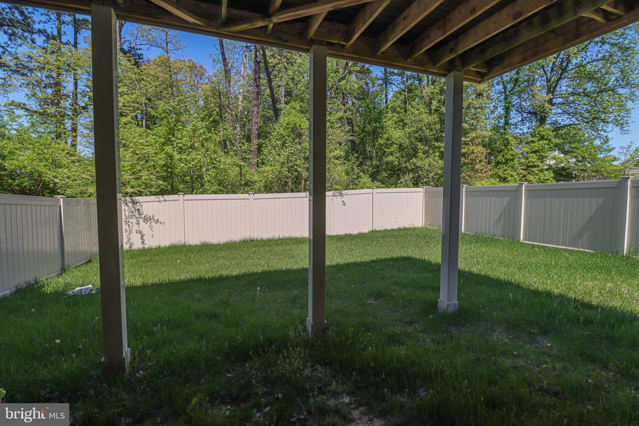 PONDVIEW - Residential