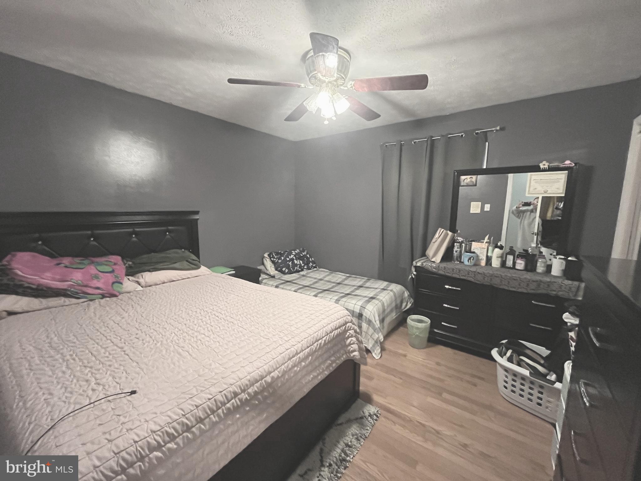 SURRATTS MANOR - Residential