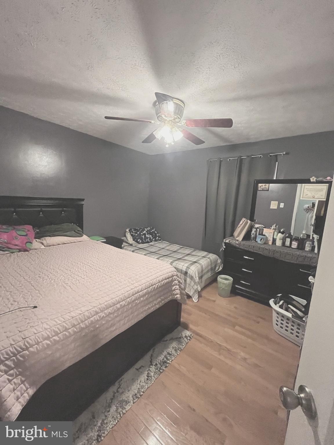 SURRATTS MANOR - Residential