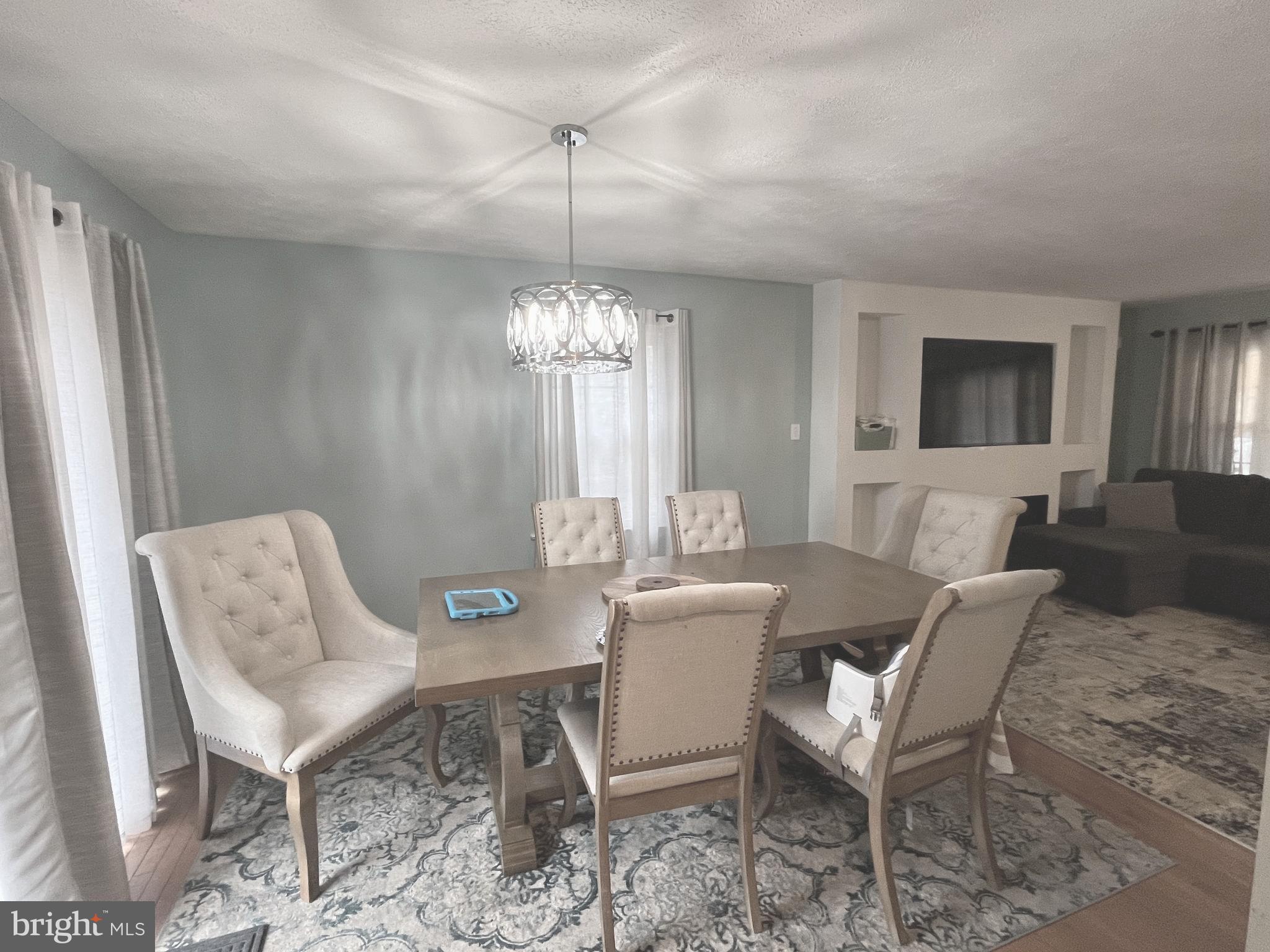 SURRATTS MANOR - Residential