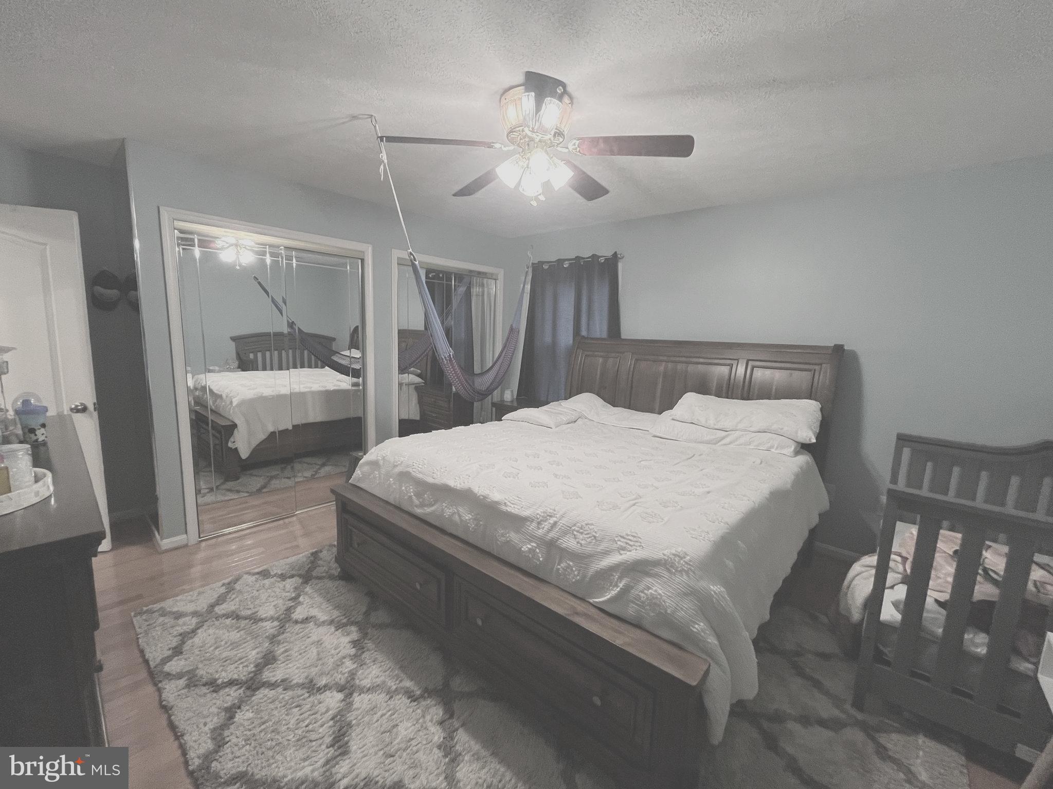 SURRATTS MANOR - Residential