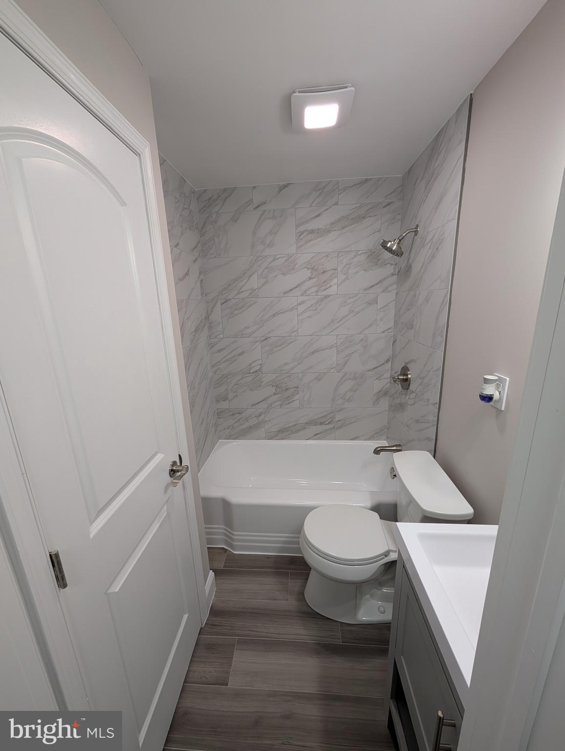 PARKSIDE - Residential