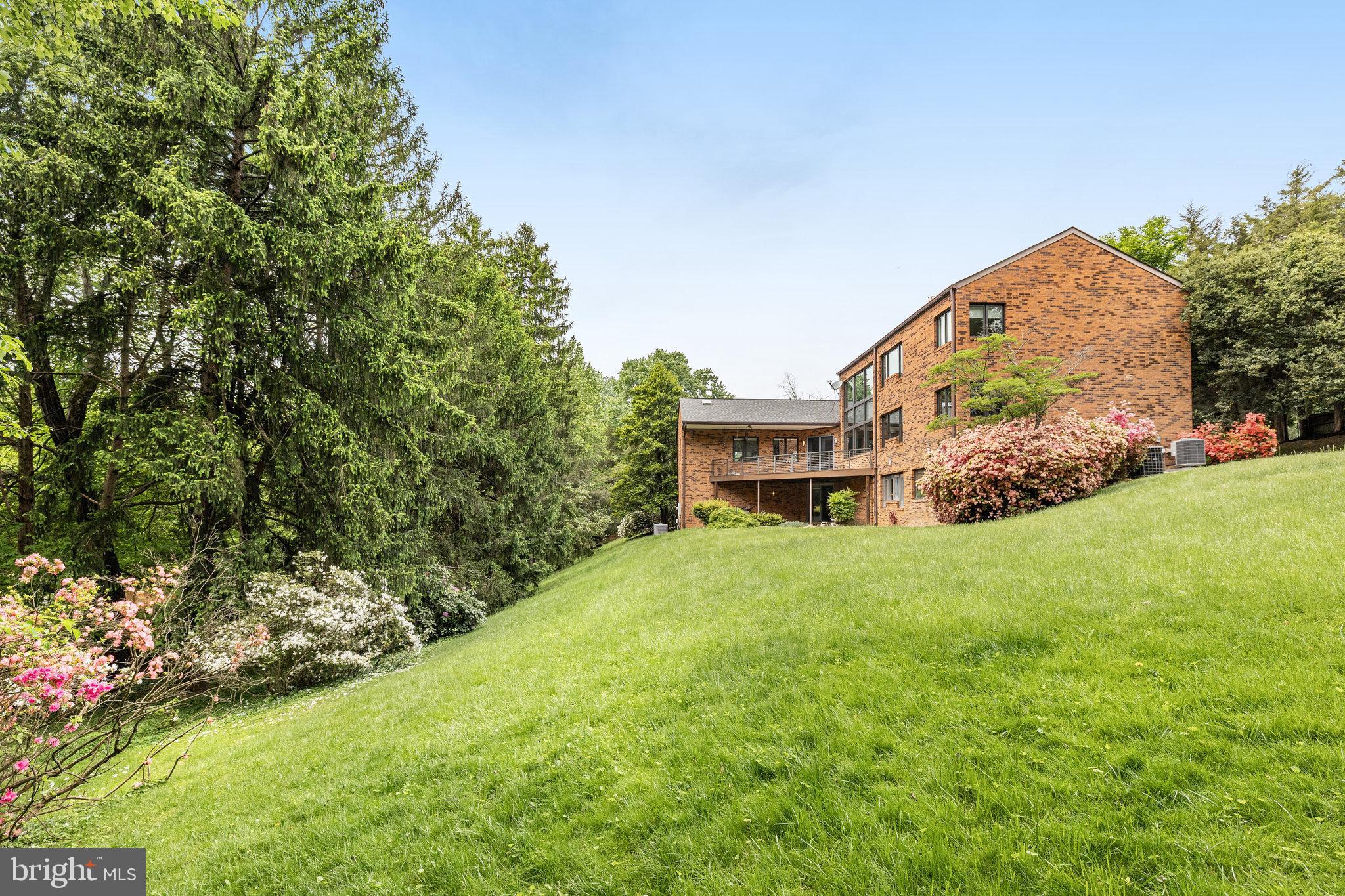 WINDY HILL - Residential