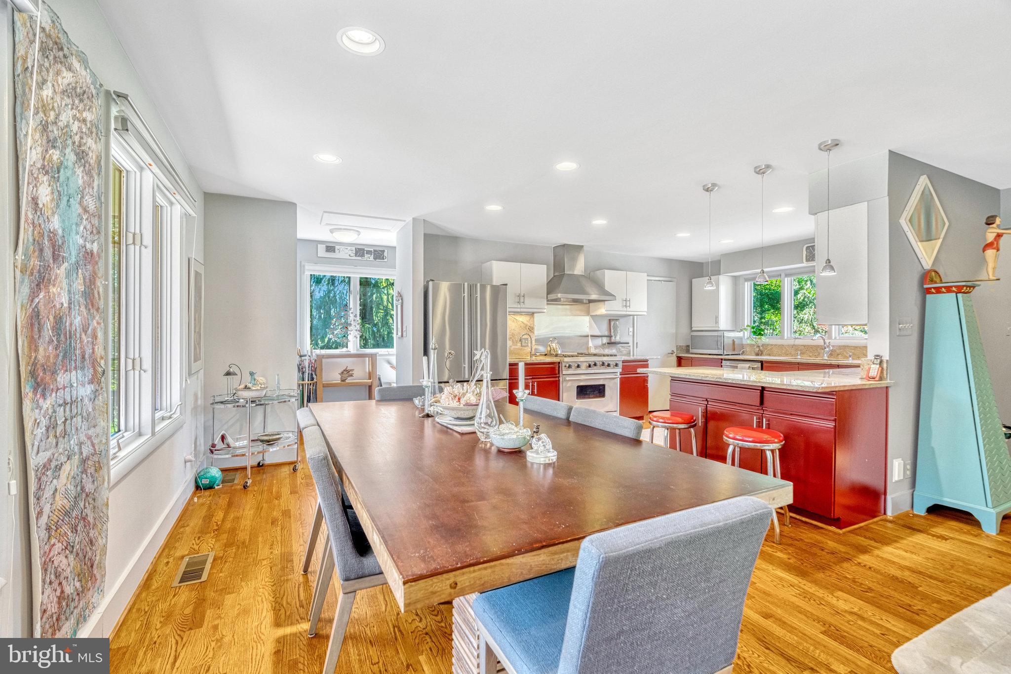 WINDY HILL - Residential