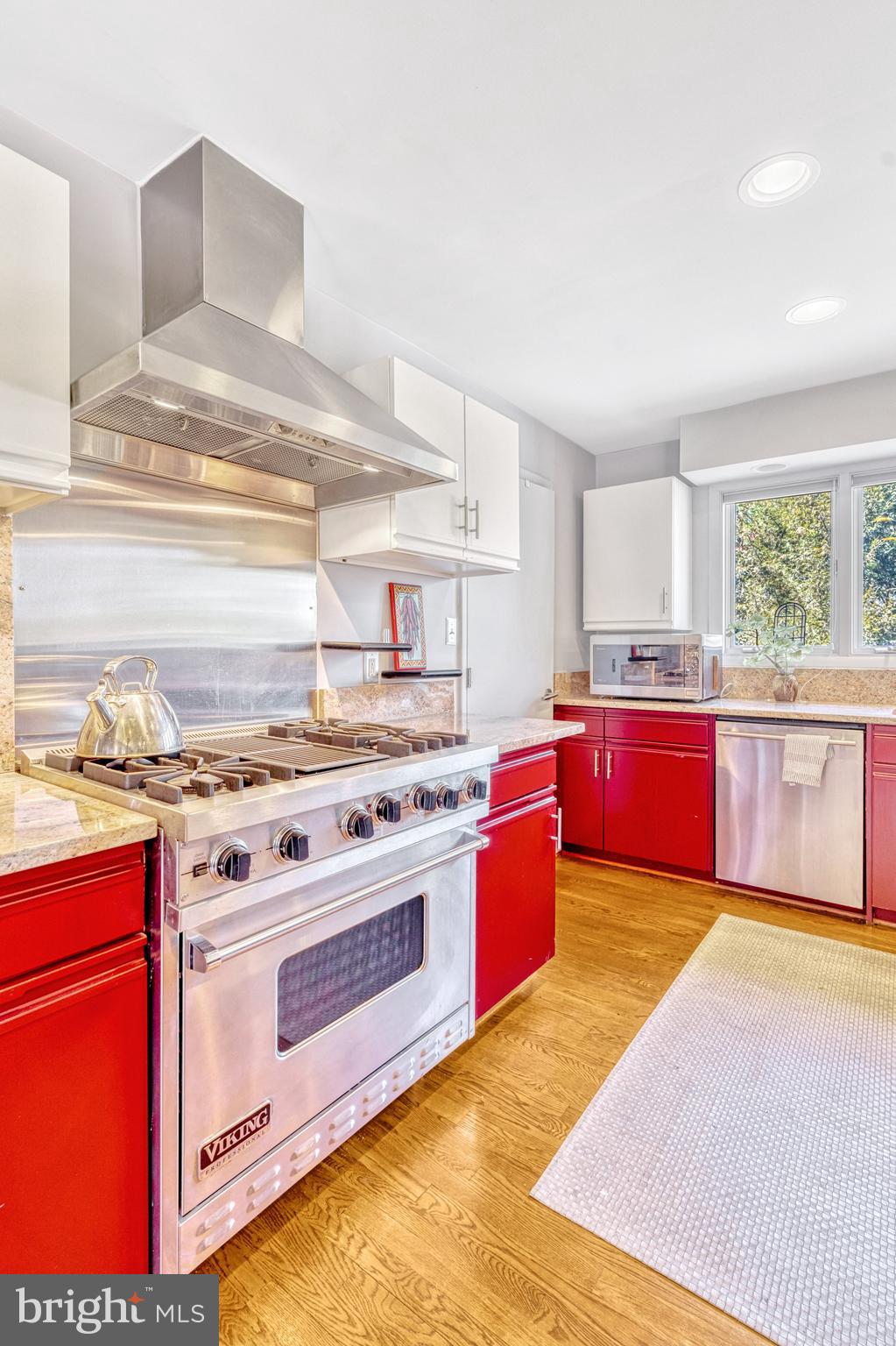 WINDY HILL - Residential