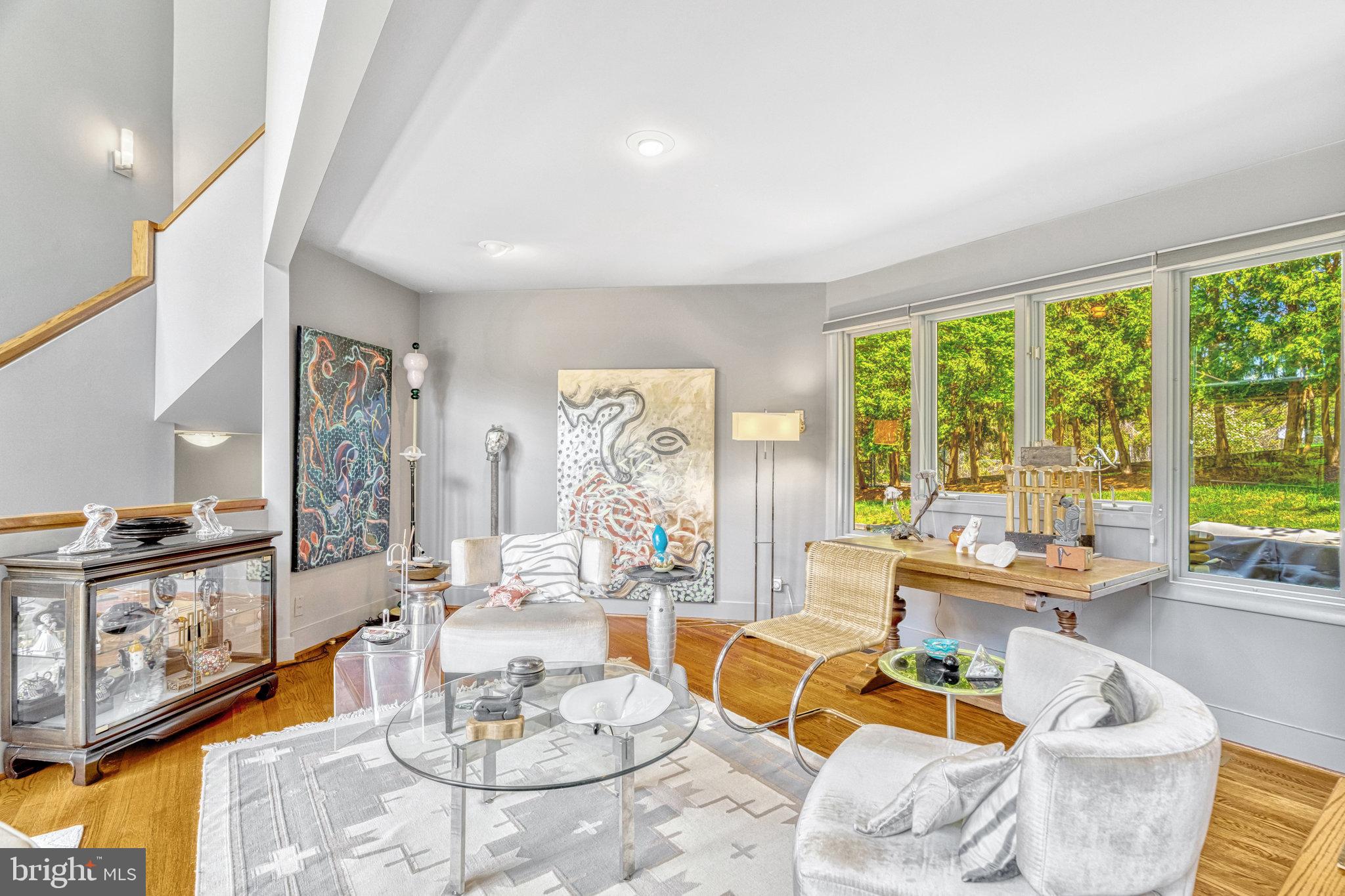 WINDY HILL - Residential