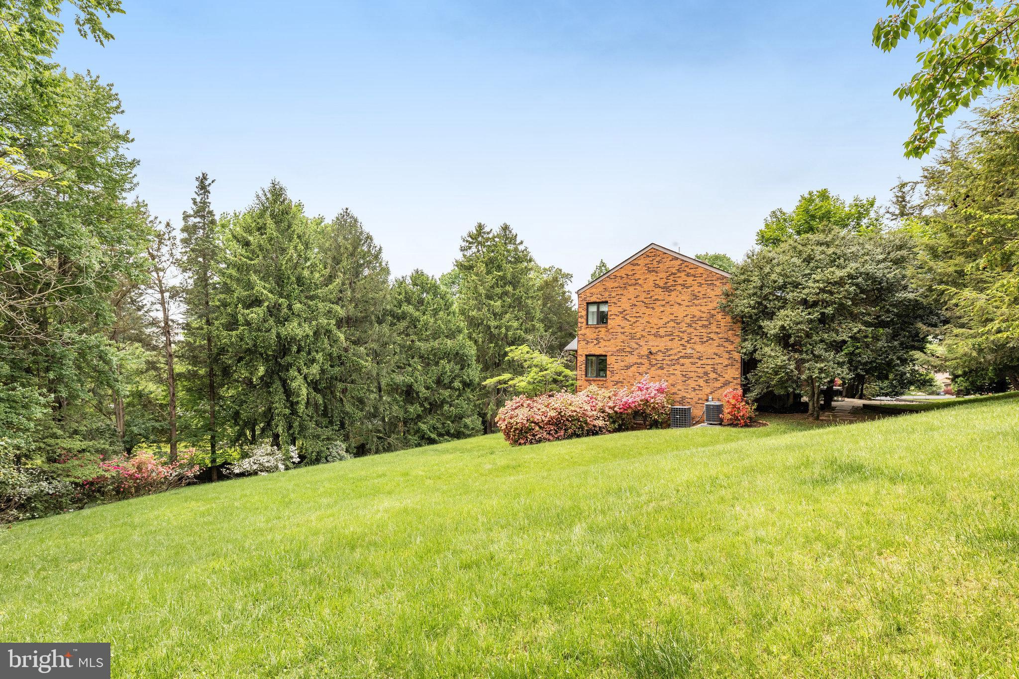 WINDY HILL - Residential