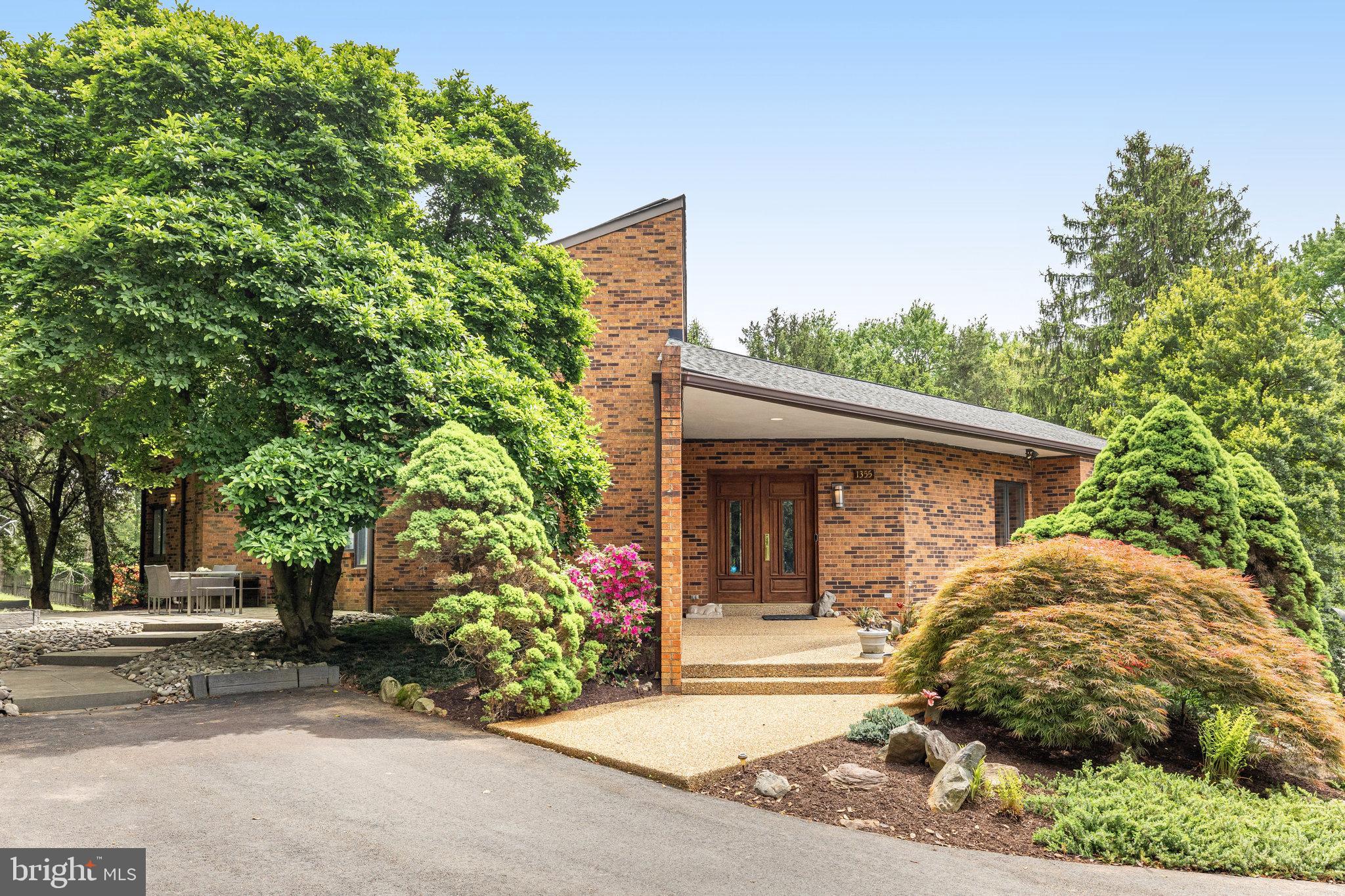 WINDY HILL - Residential