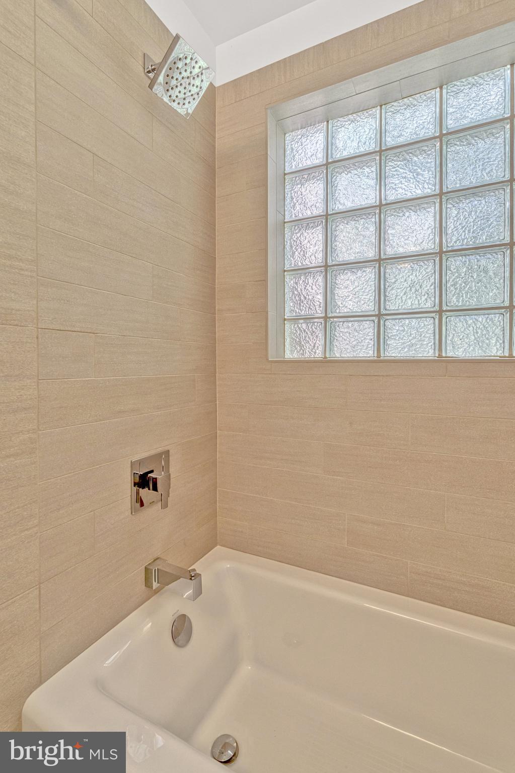 WINDY HILL - Residential