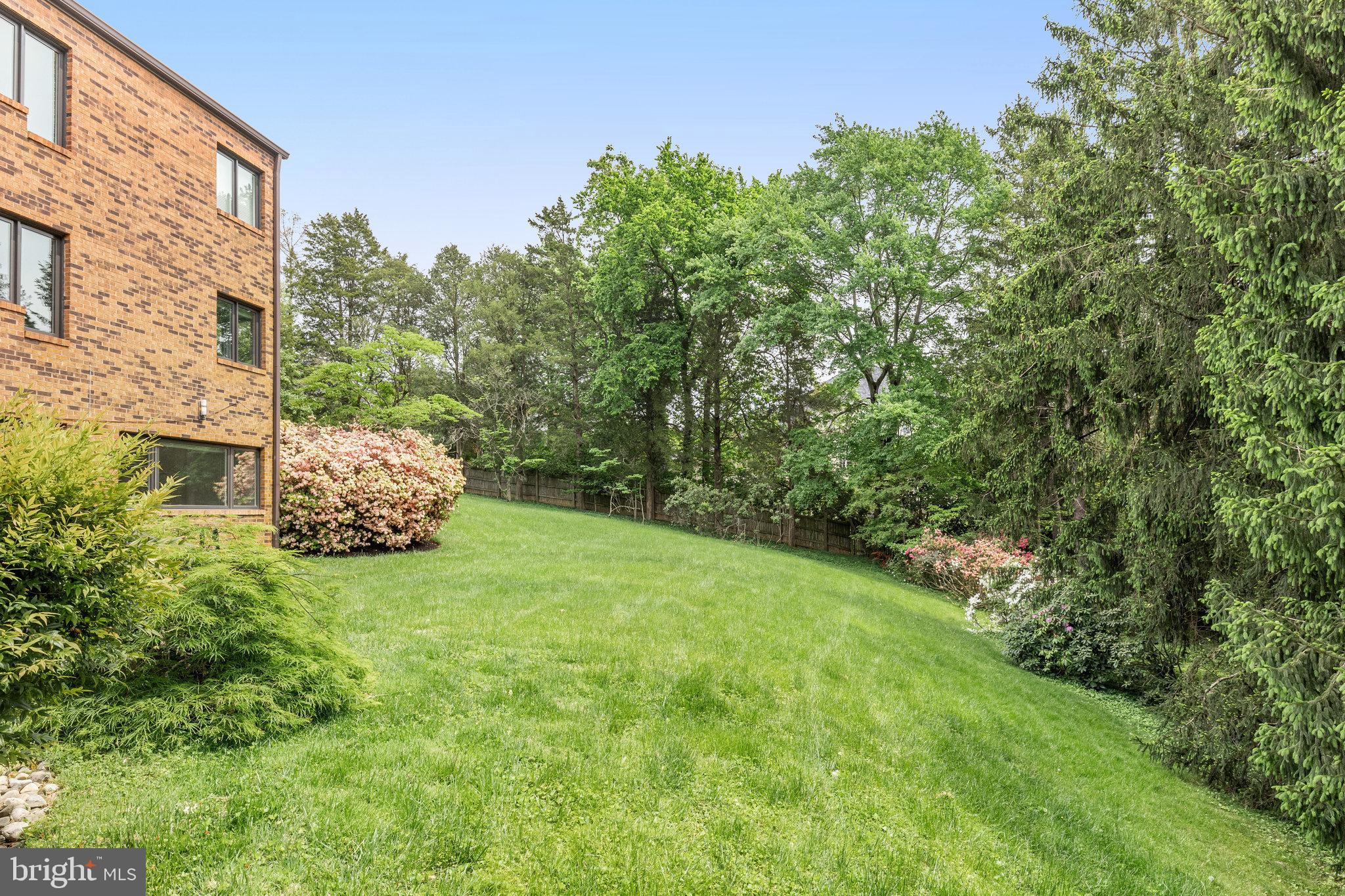 WINDY HILL - Residential