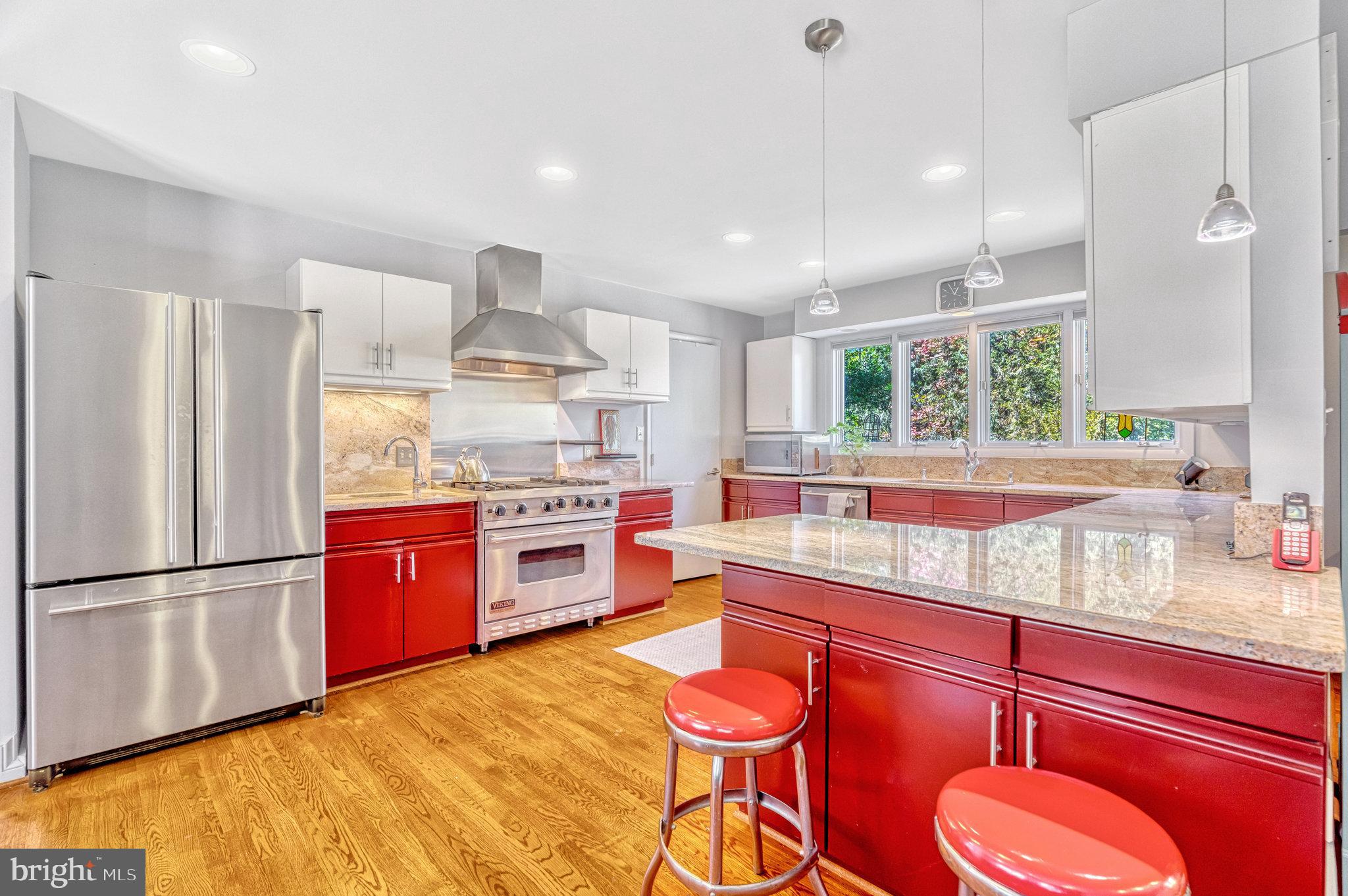 WINDY HILL - Residential