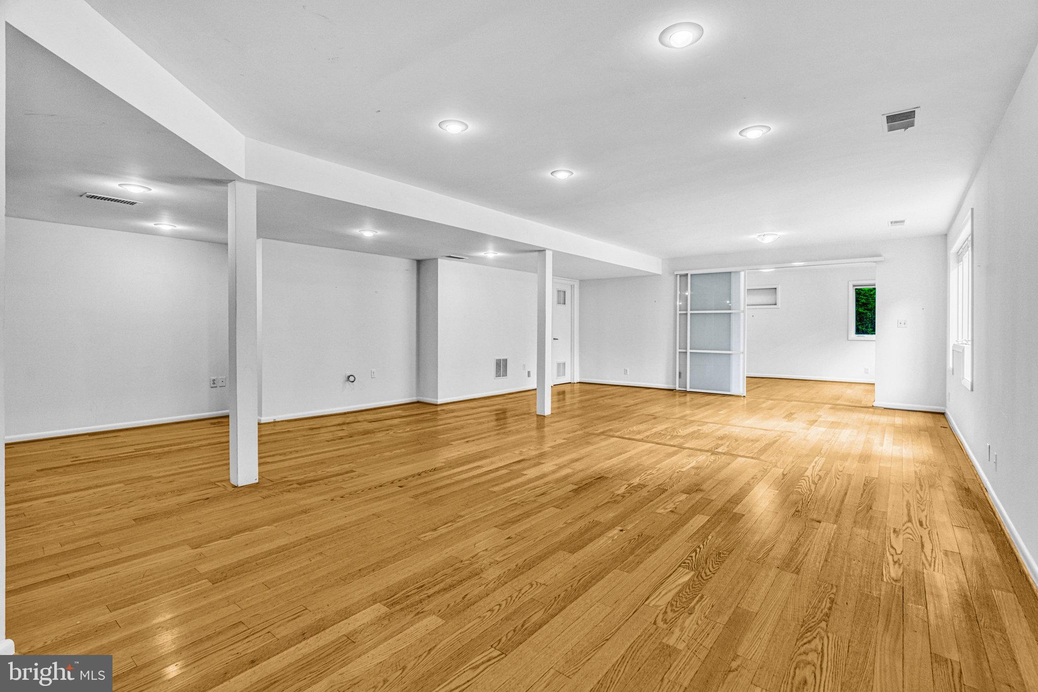 WINDY HILL - Residential