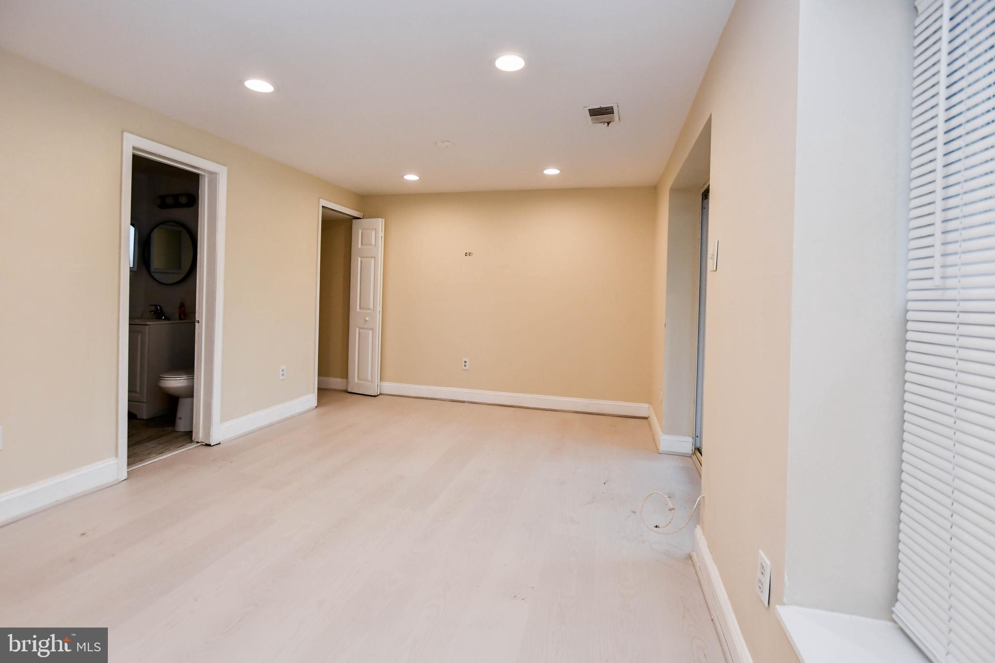 LAKE VILLAGE MANOR - Residential