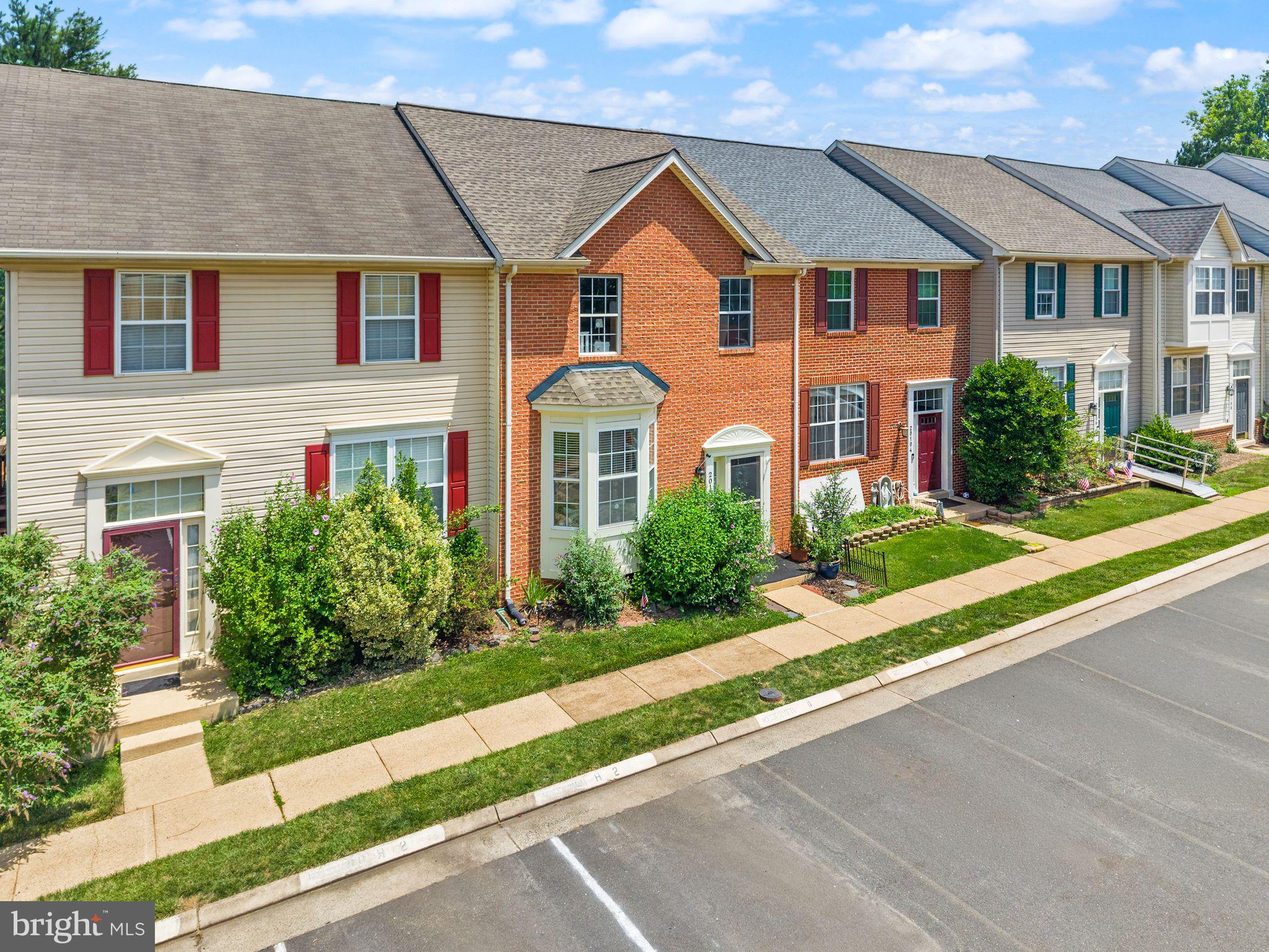 20102 HARDWOOD TERRACE